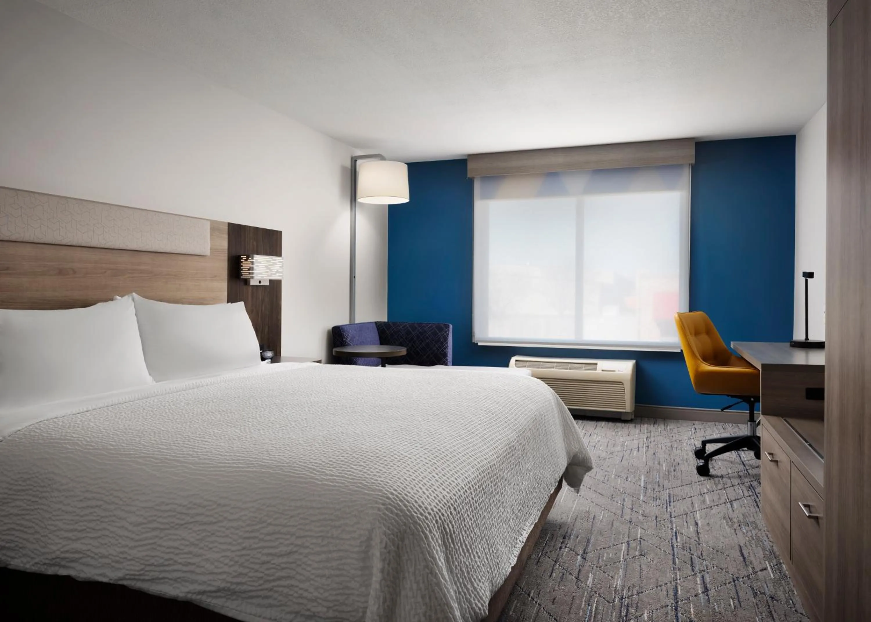 Bedroom, Bed in Holiday Inn Express Peru-Lasalle Area by IHG