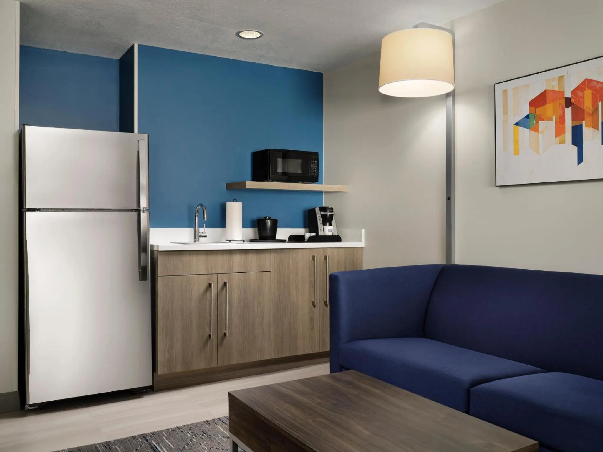 Photo of the whole room in Holiday Inn Express Peru-Lasalle Area by IHG