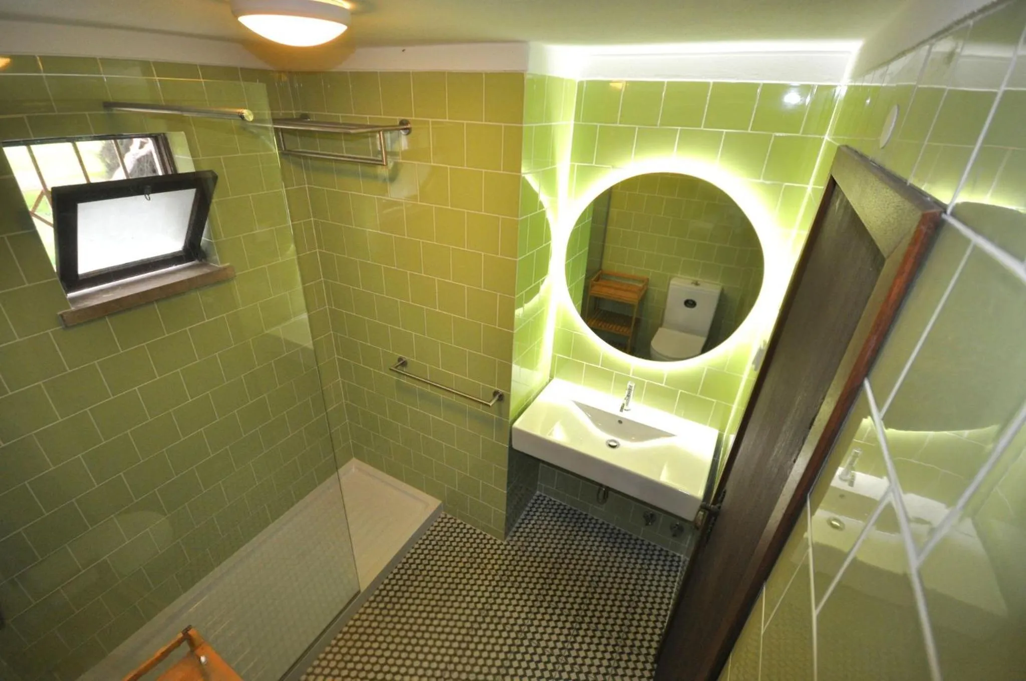 Toilet in Perfect Retreat Overlooking Pinhal Golf Course, Private pool, Off-street parking