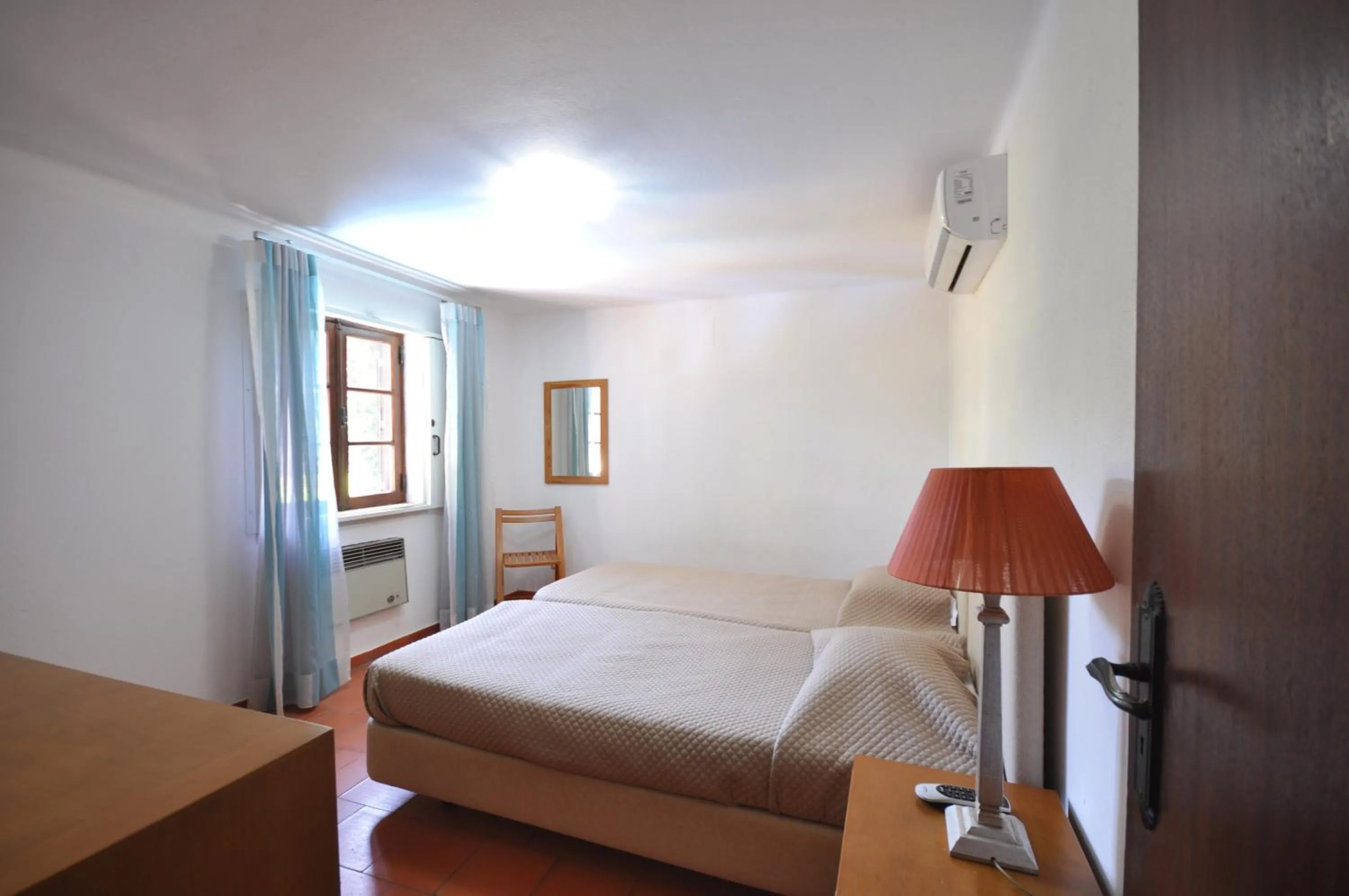 Bedroom, Bed in Perfect Retreat Overlooking Pinhal Golf Course, Private pool, Off-street parking