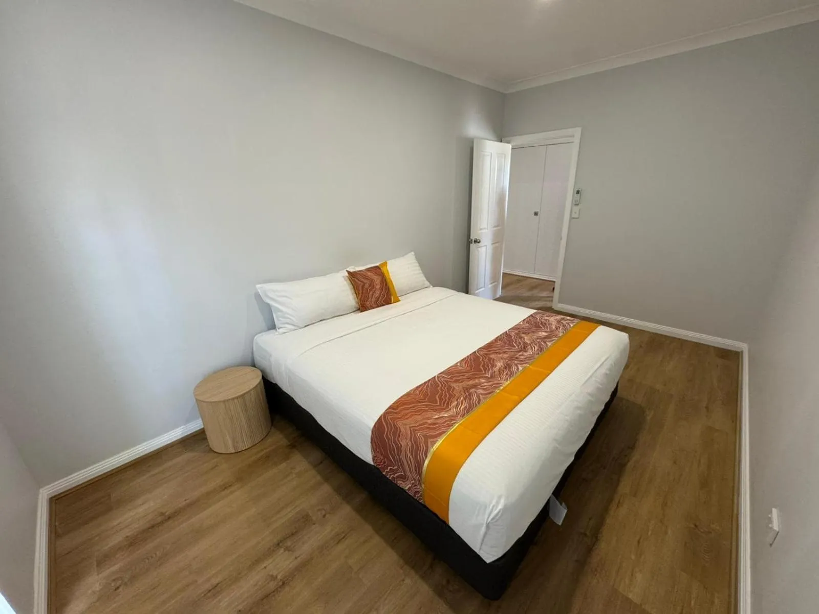 Bedroom, Bed in The Aston Motel Tamworth