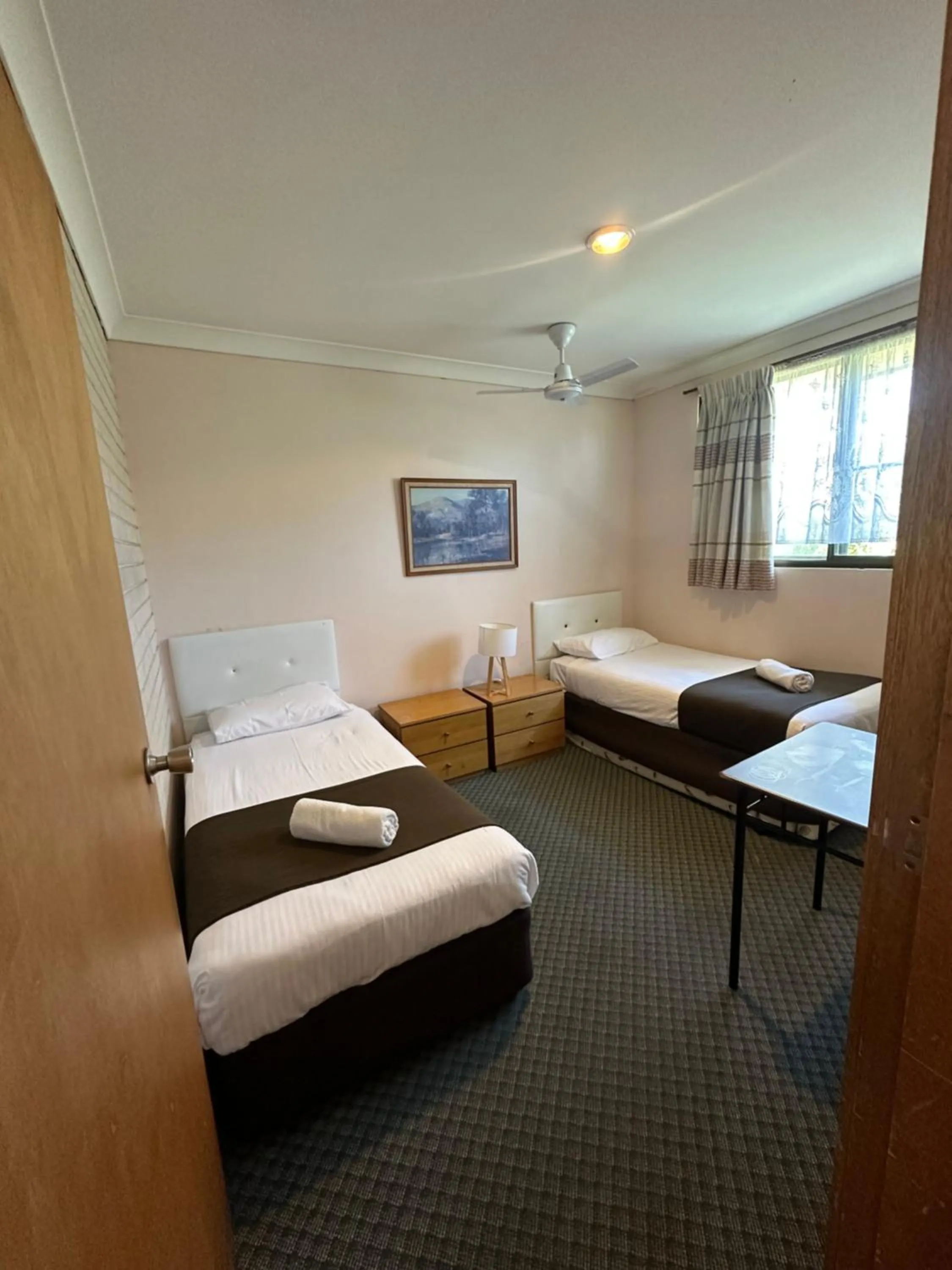 Bed in The Aston Motel Tamworth