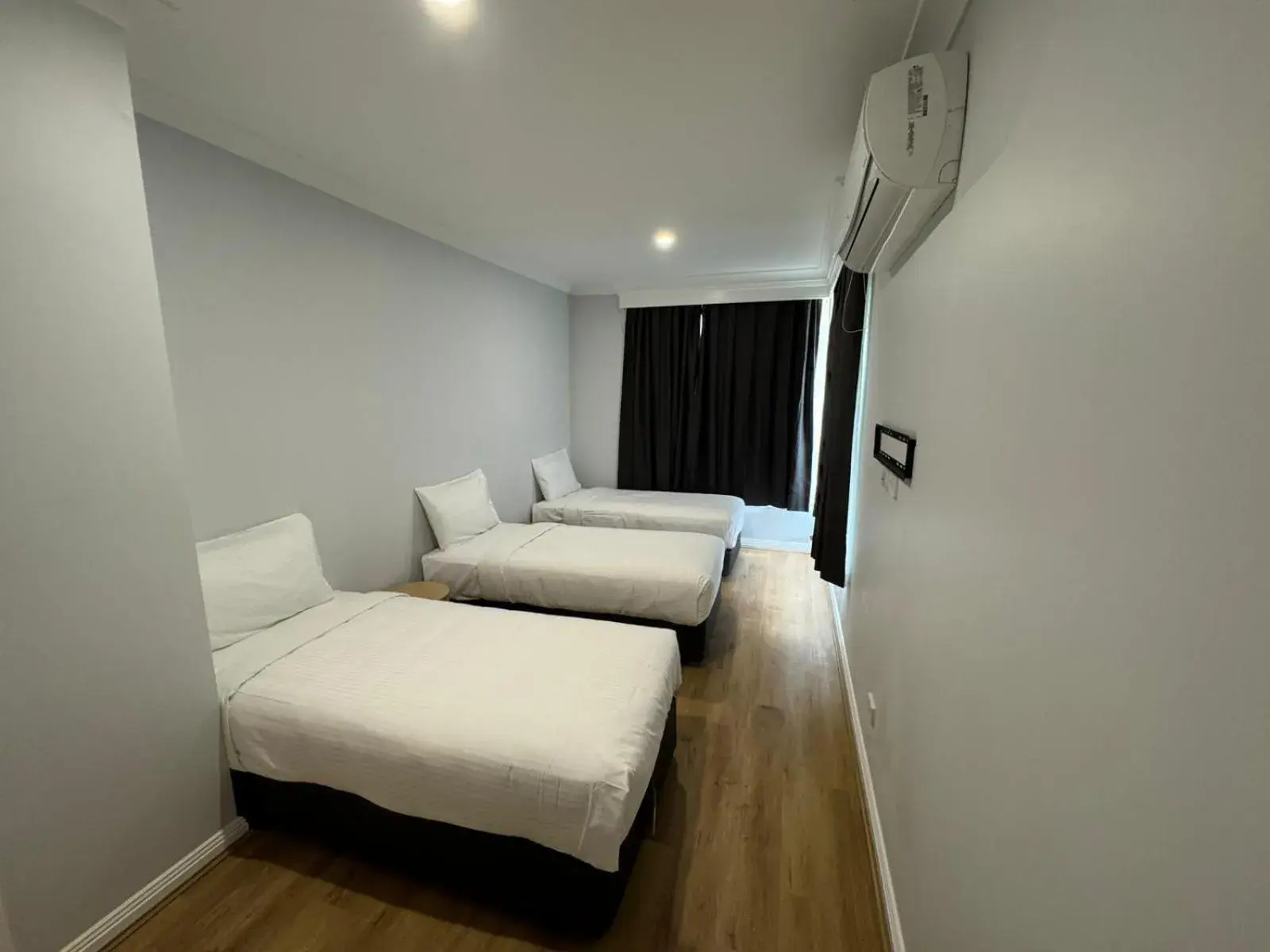 Bedroom, Bed in The Aston Motel Tamworth Bedroom, Bed in The Aston Motel Tamworth