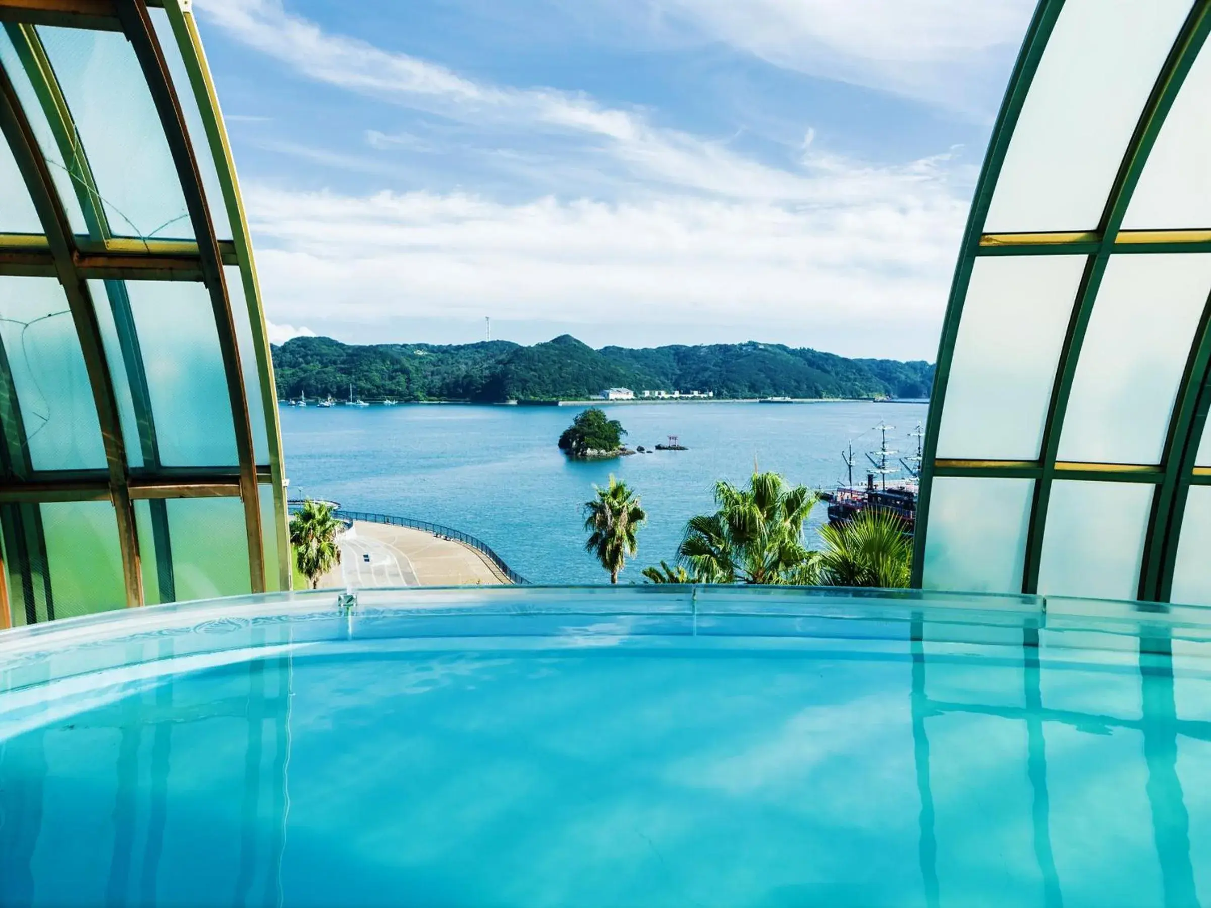Swimming pool in Kurofune Hotel Swimming pool in Kurofune Hotel
