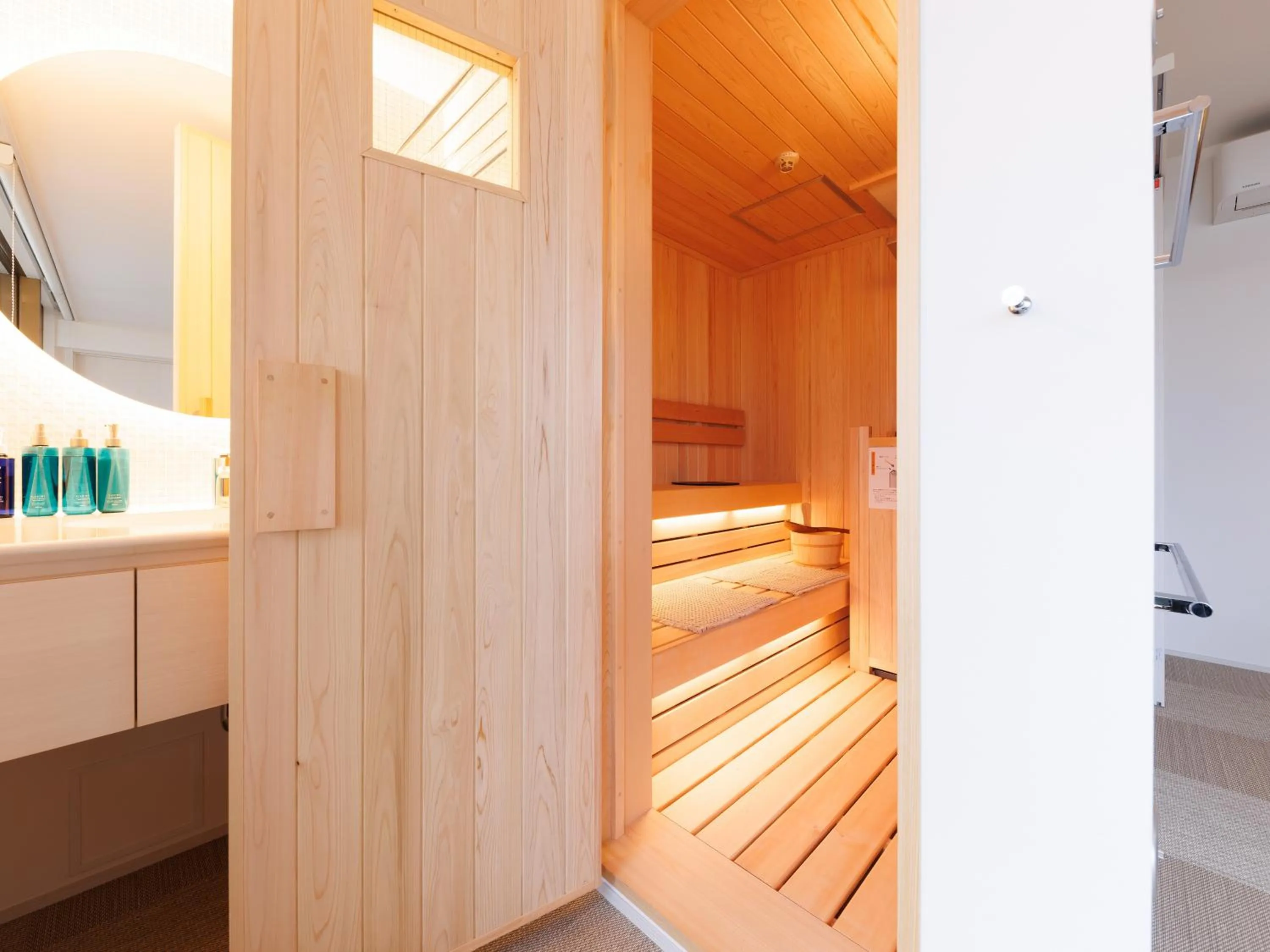 Sauna, Bed in Kurofune Hotel