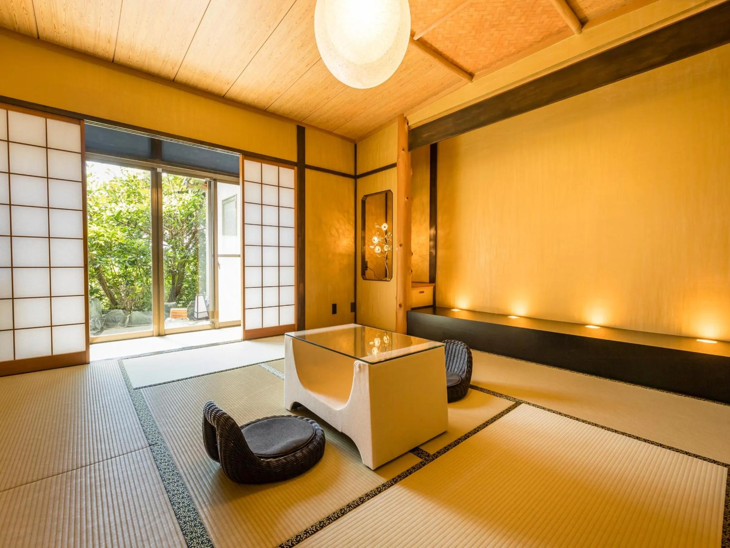 Bed in Kurofune Hotel