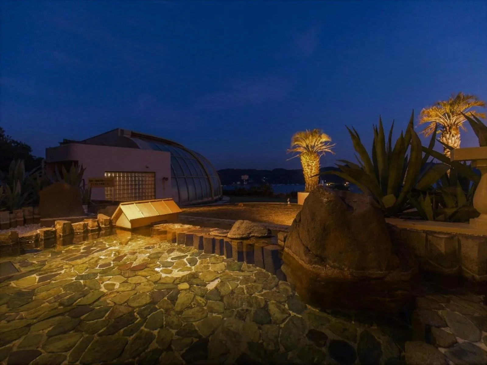 Hot Spring Bath in Kurofune Hotel