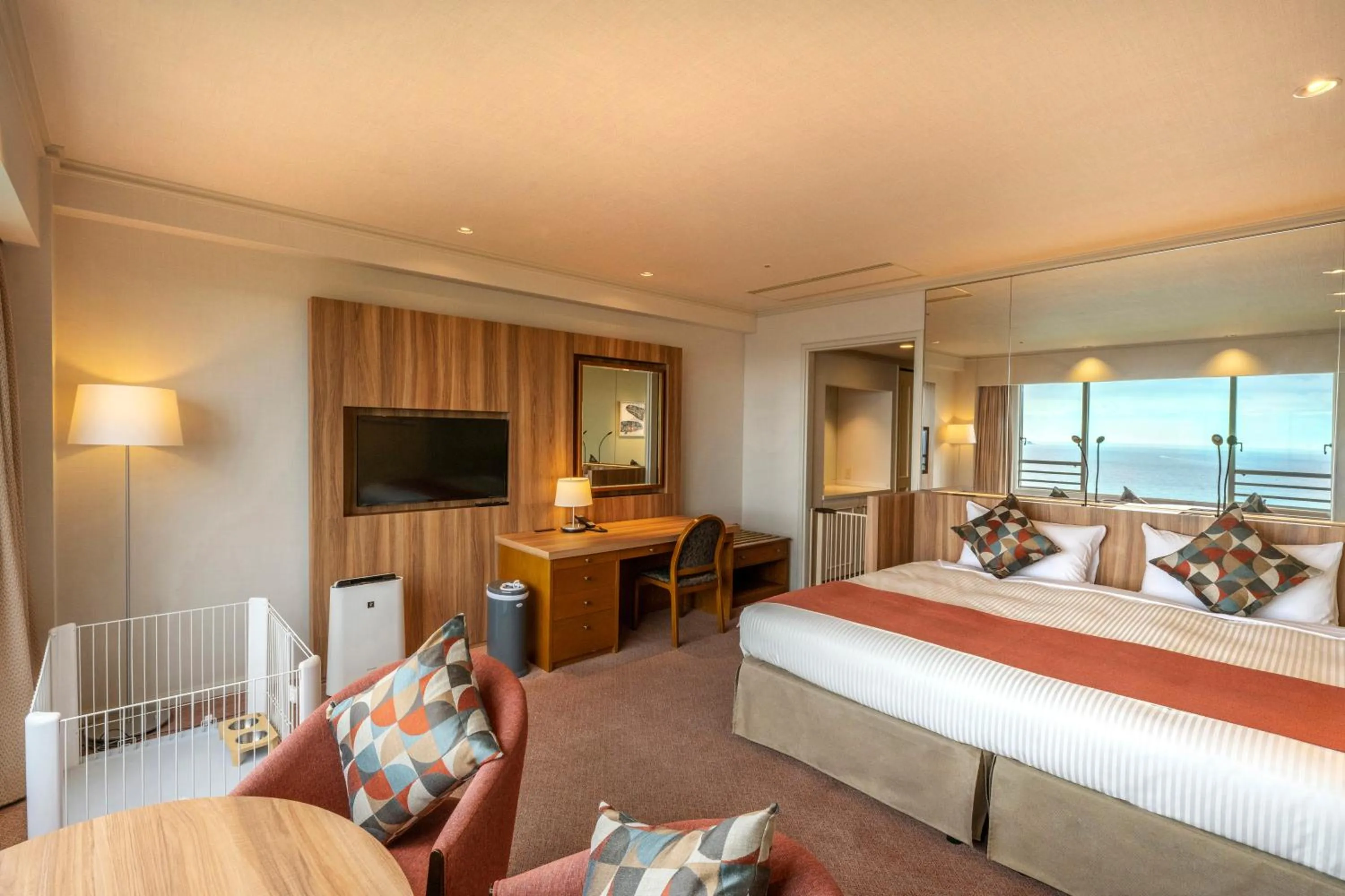 Photo of the whole room, Bed in Hotel New Akao