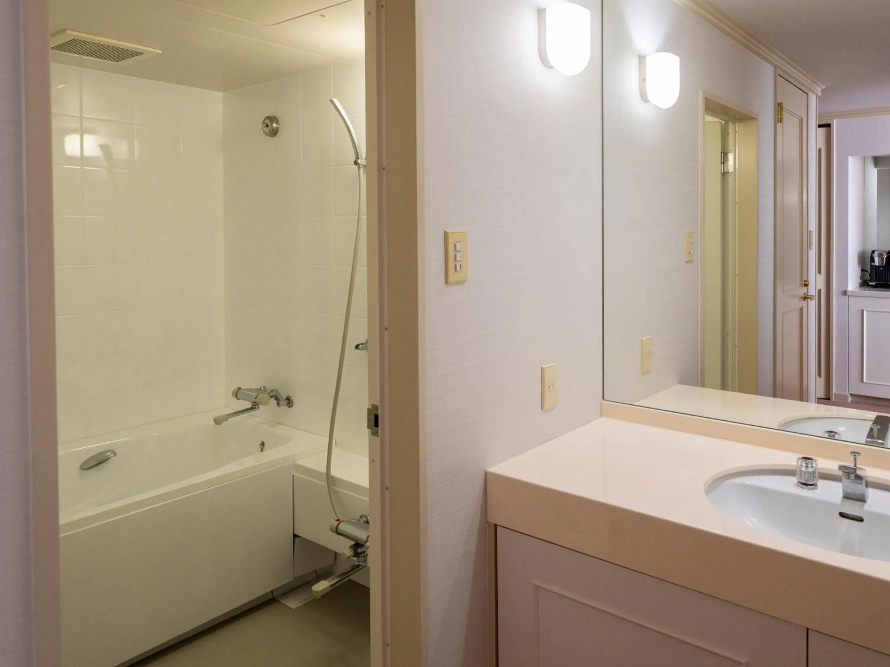 Bathroom in Hotel New Akao