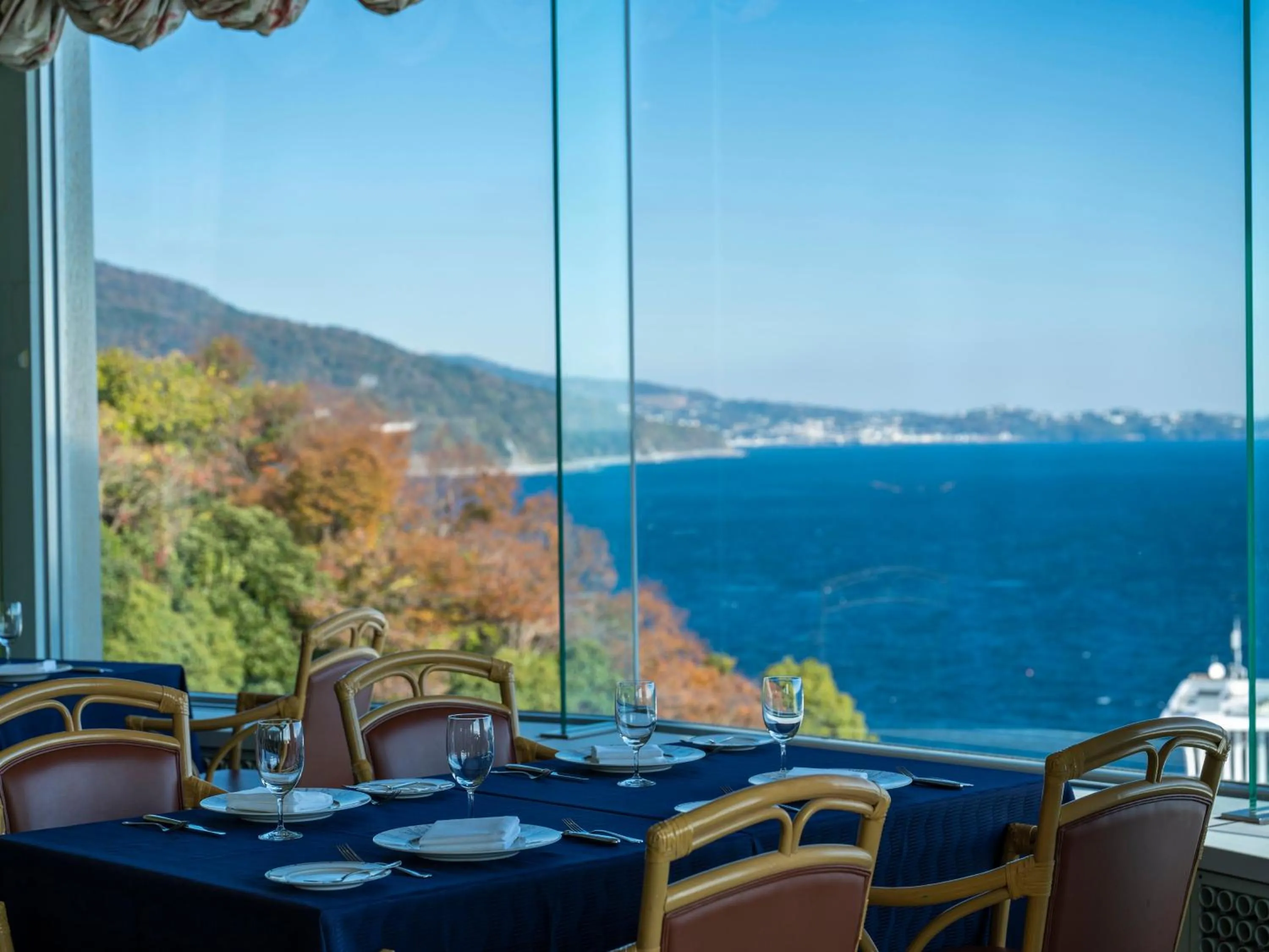 Restaurant/places to eat in Hotel New Akao