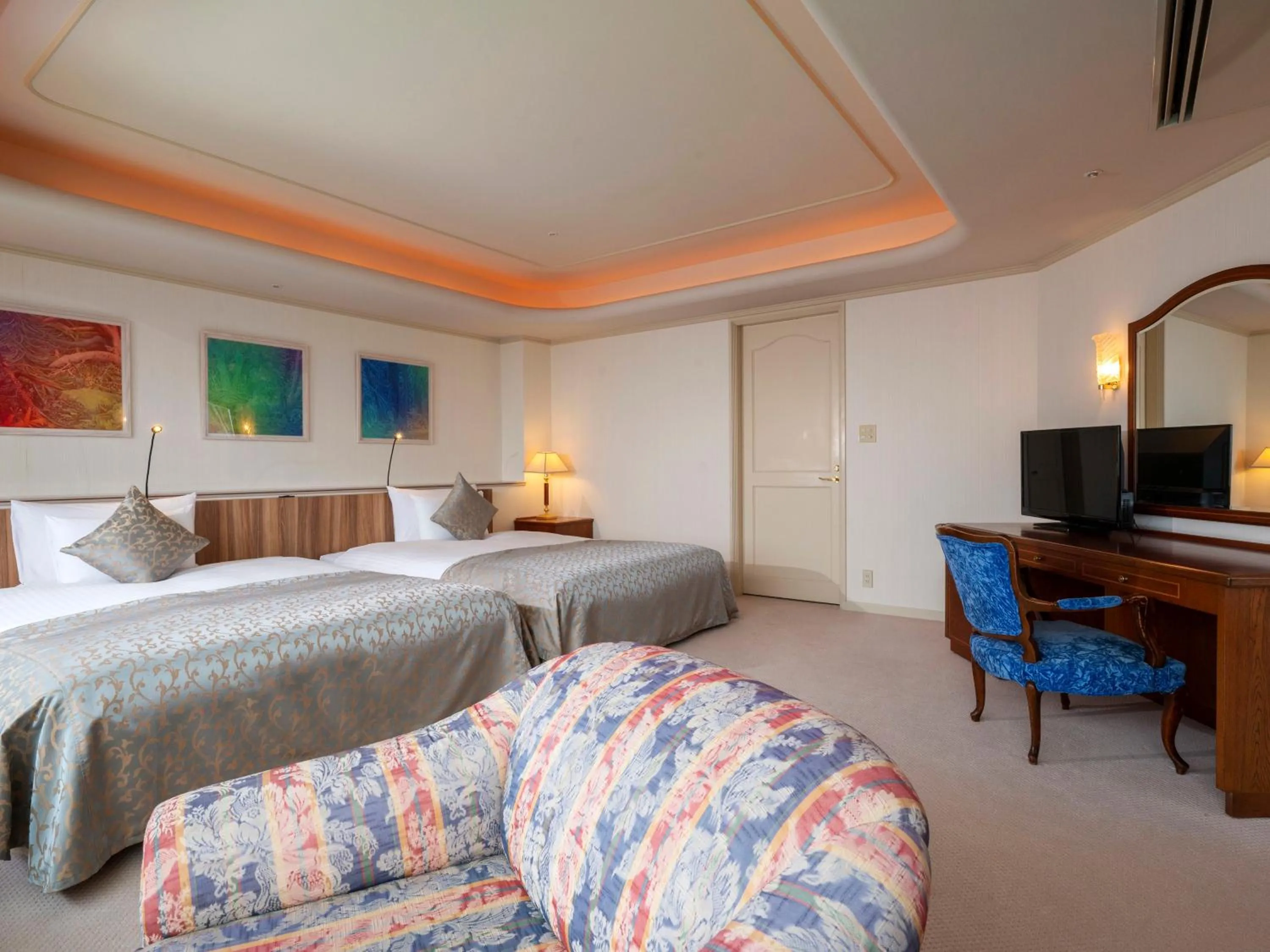 Photo of the whole room, Bed in Hotel New Akao