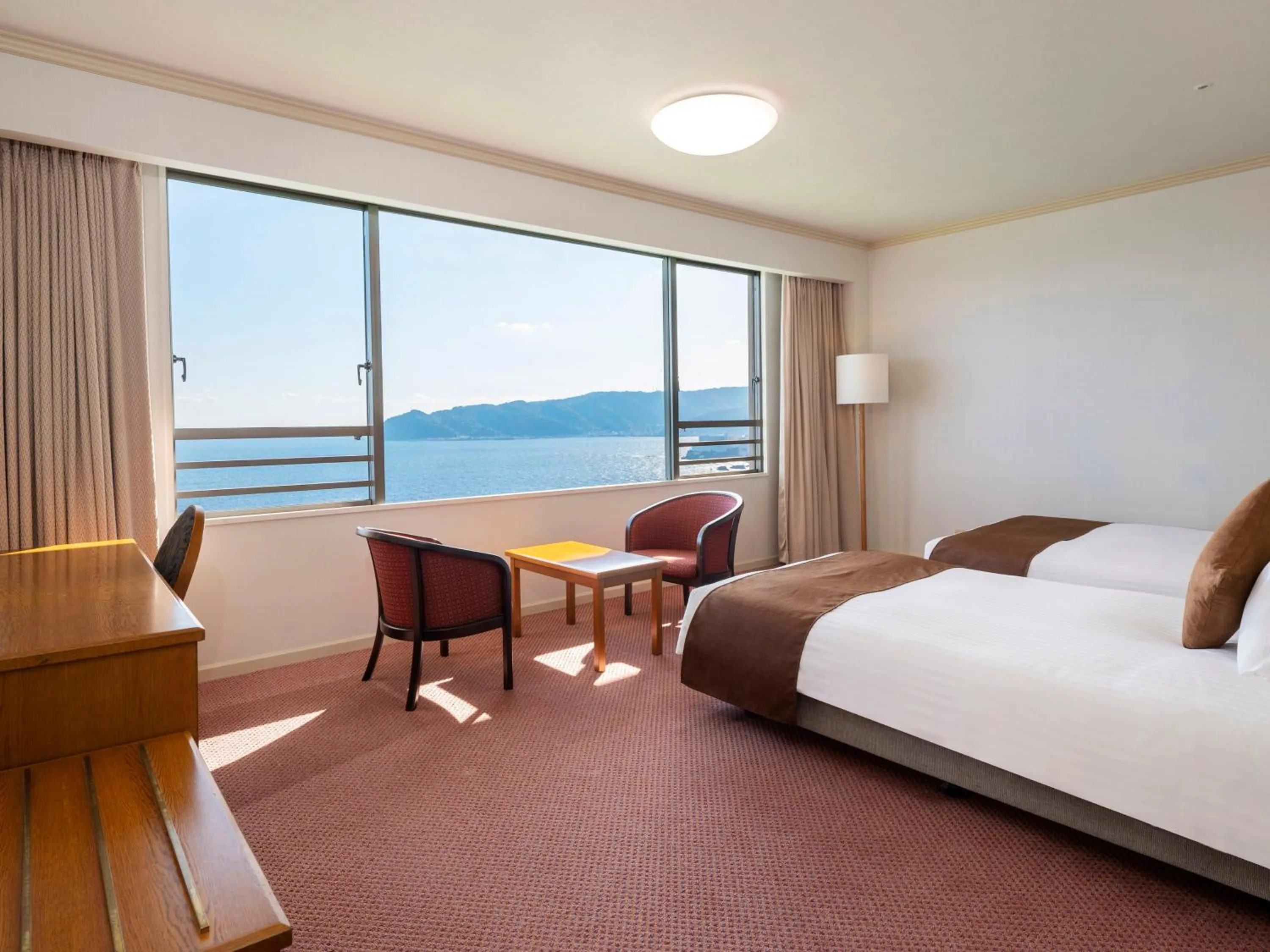 Photo of the whole room, Bed in Hotel New Akao