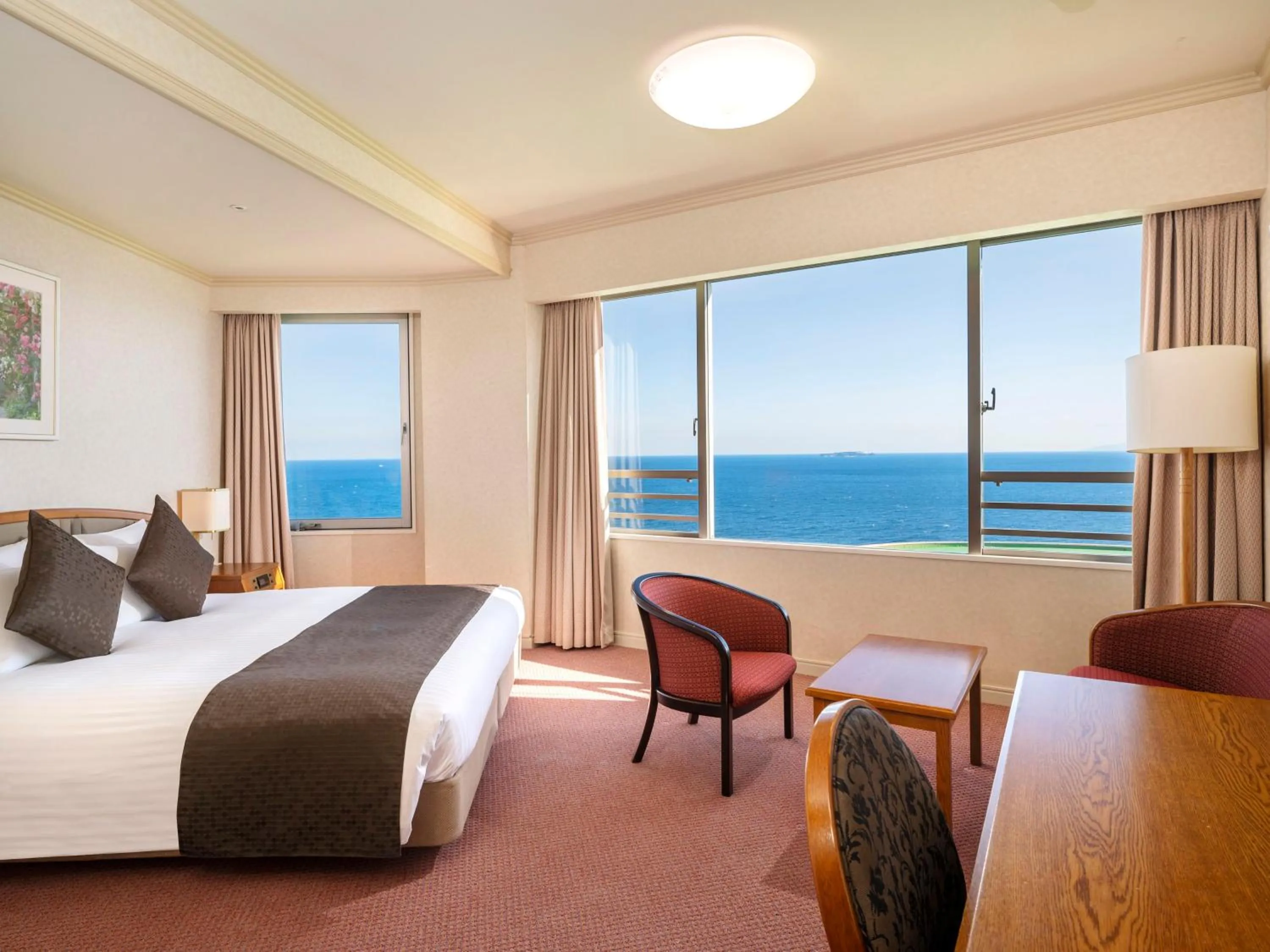 Photo of the whole room, Bed in Hotel New Akao