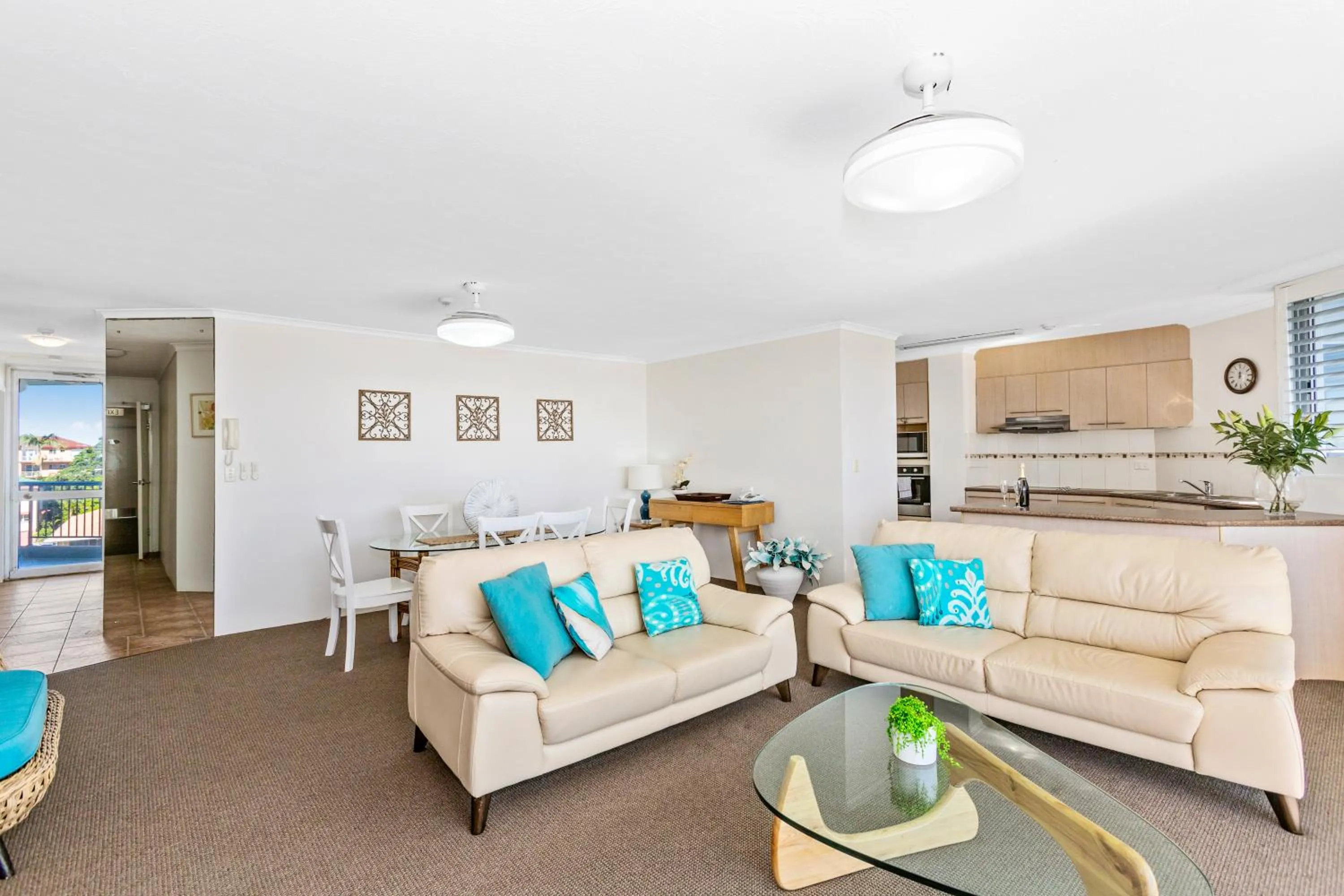 Living room in Rainbow Commodore Coolangatta