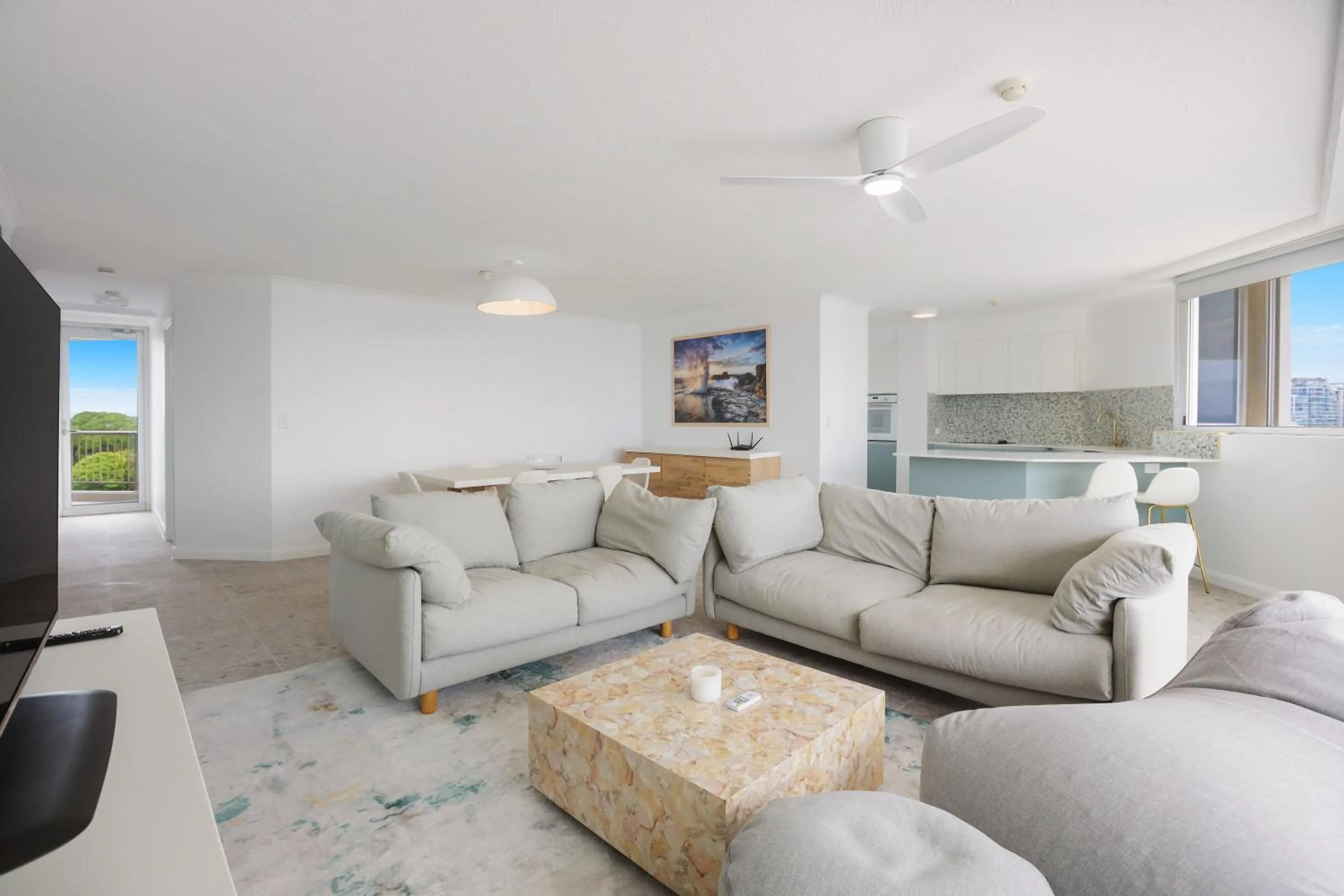 TV and multimedia in Rainbow Commodore Coolangatta