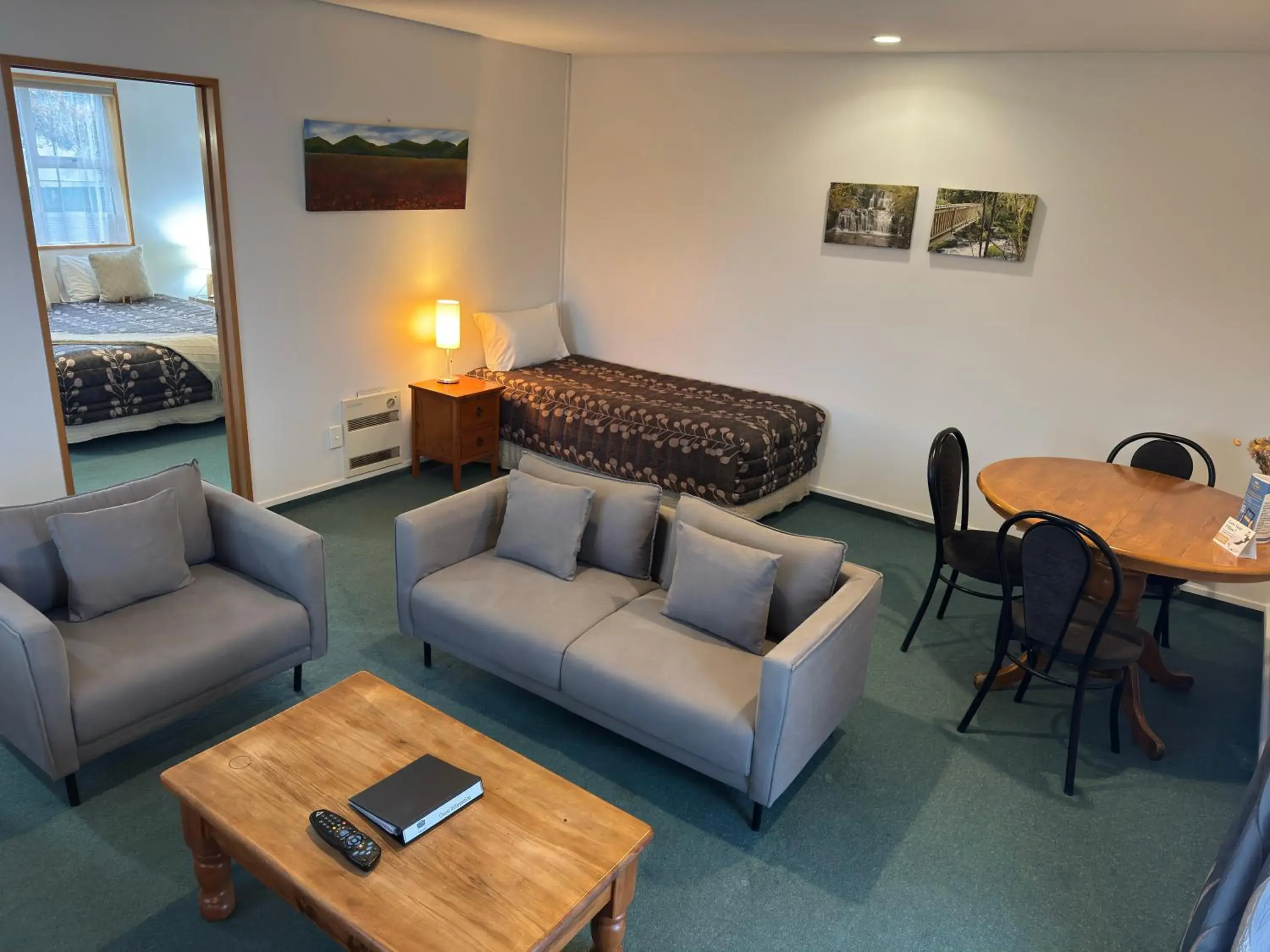 Executive Suite in ASURE Ambassador Motor Lodge Executive Suite in ASURE Ambassador Motor Lodge