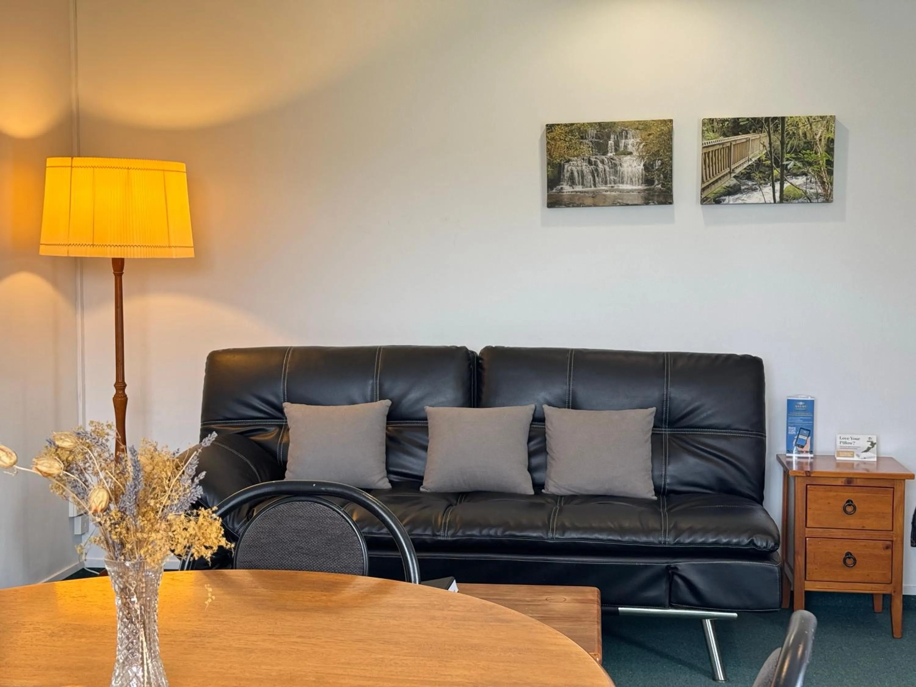 Living room in ASURE Ambassador Motor Lodge