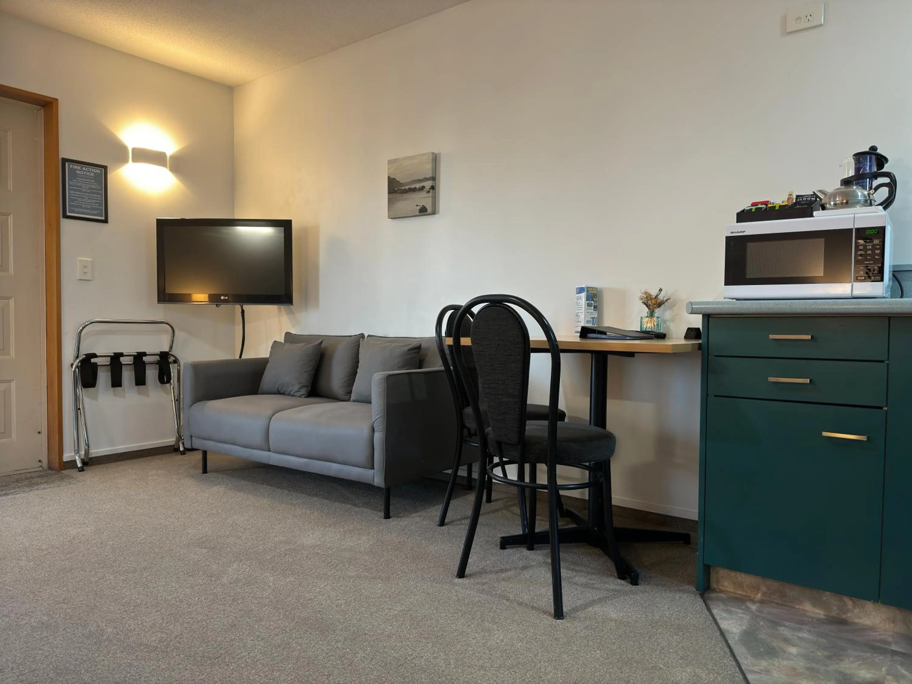 ASURE Ambassador Motor Lodge