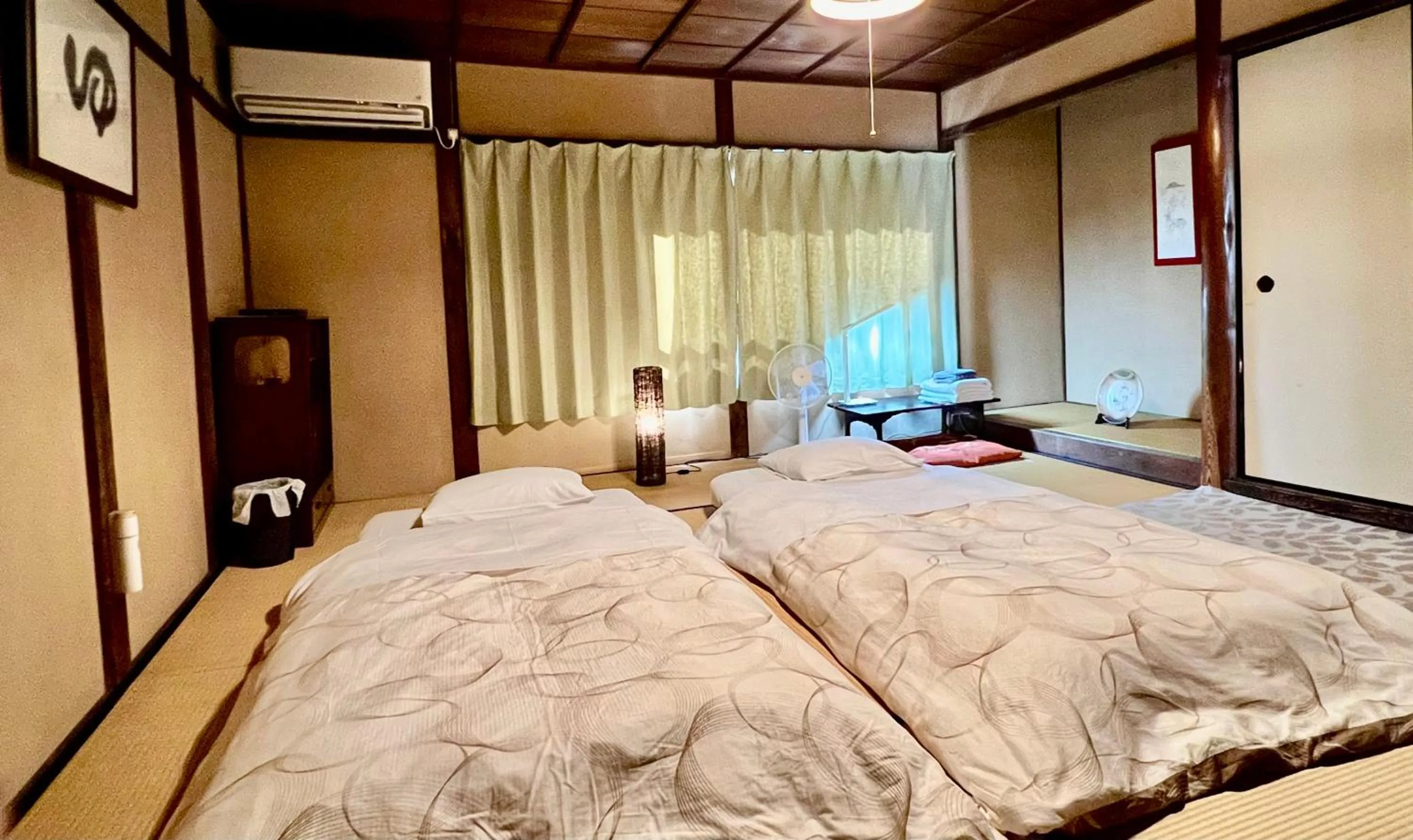 Photo of the whole room, Bed in Guesthouse Naramachi