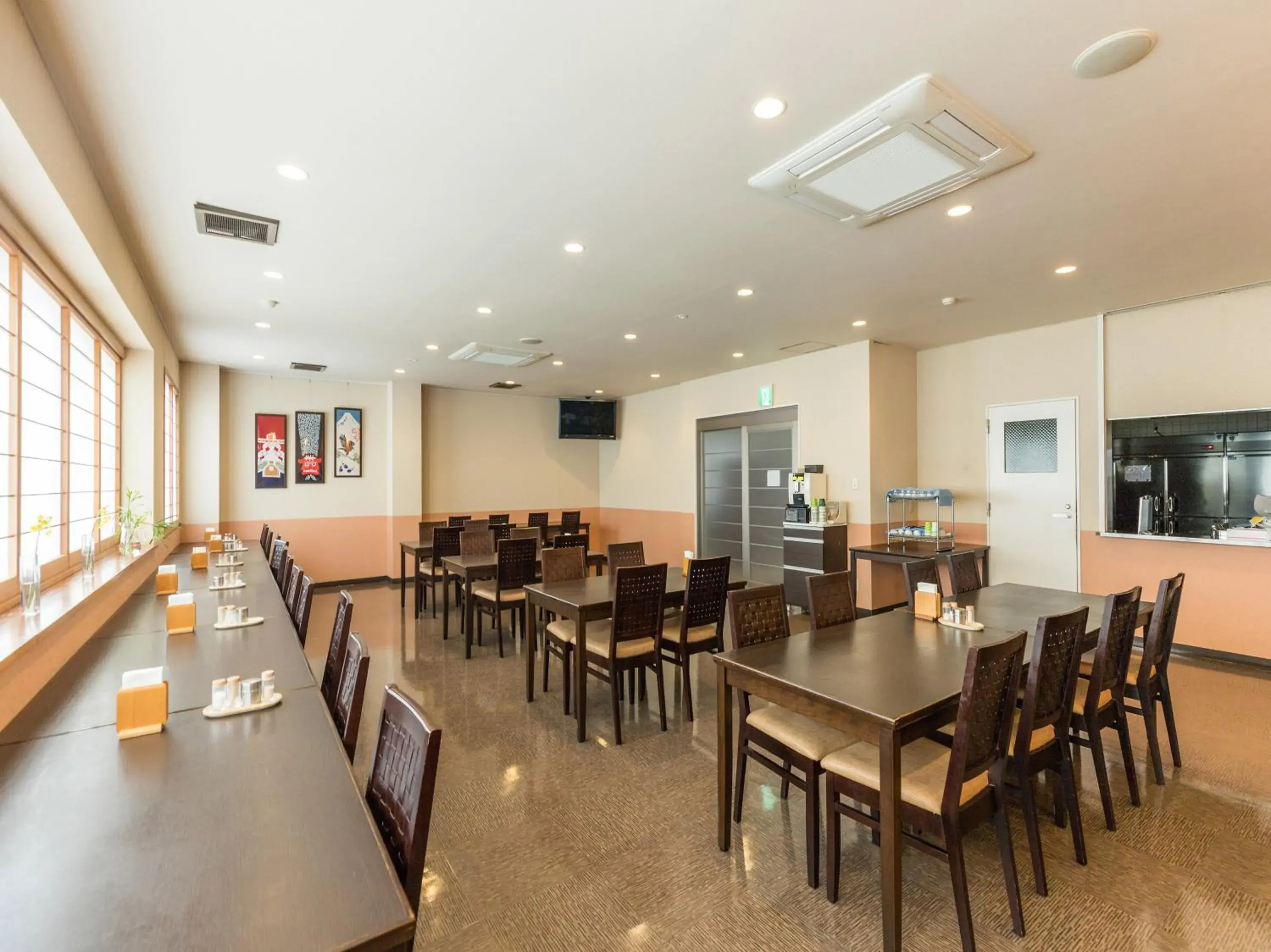 Restaurant/places to eat in Hotel Isesaki East Restaurant/places to eat in Hotel Isesaki East