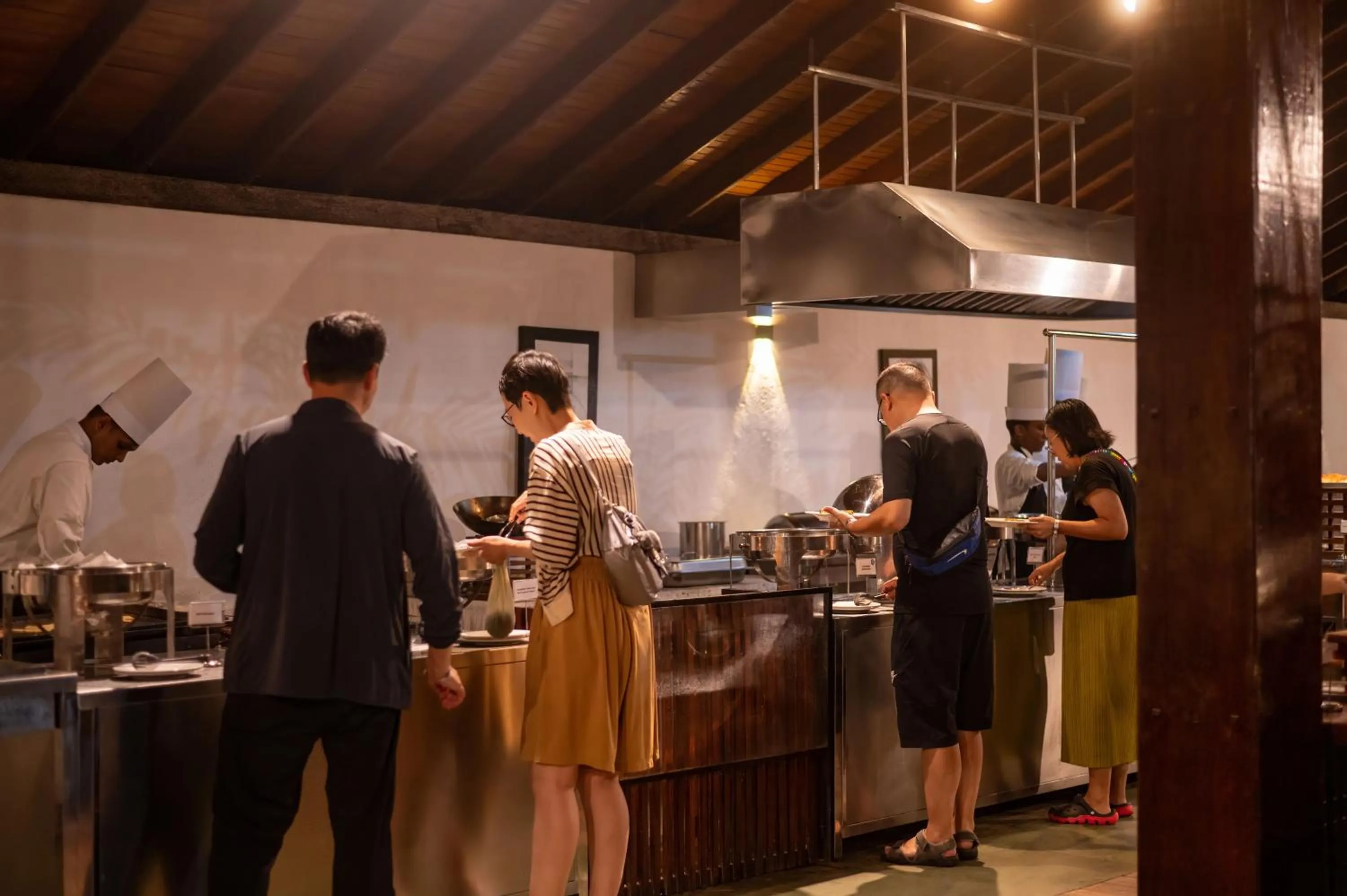 Restaurant/places to eat in The Palms