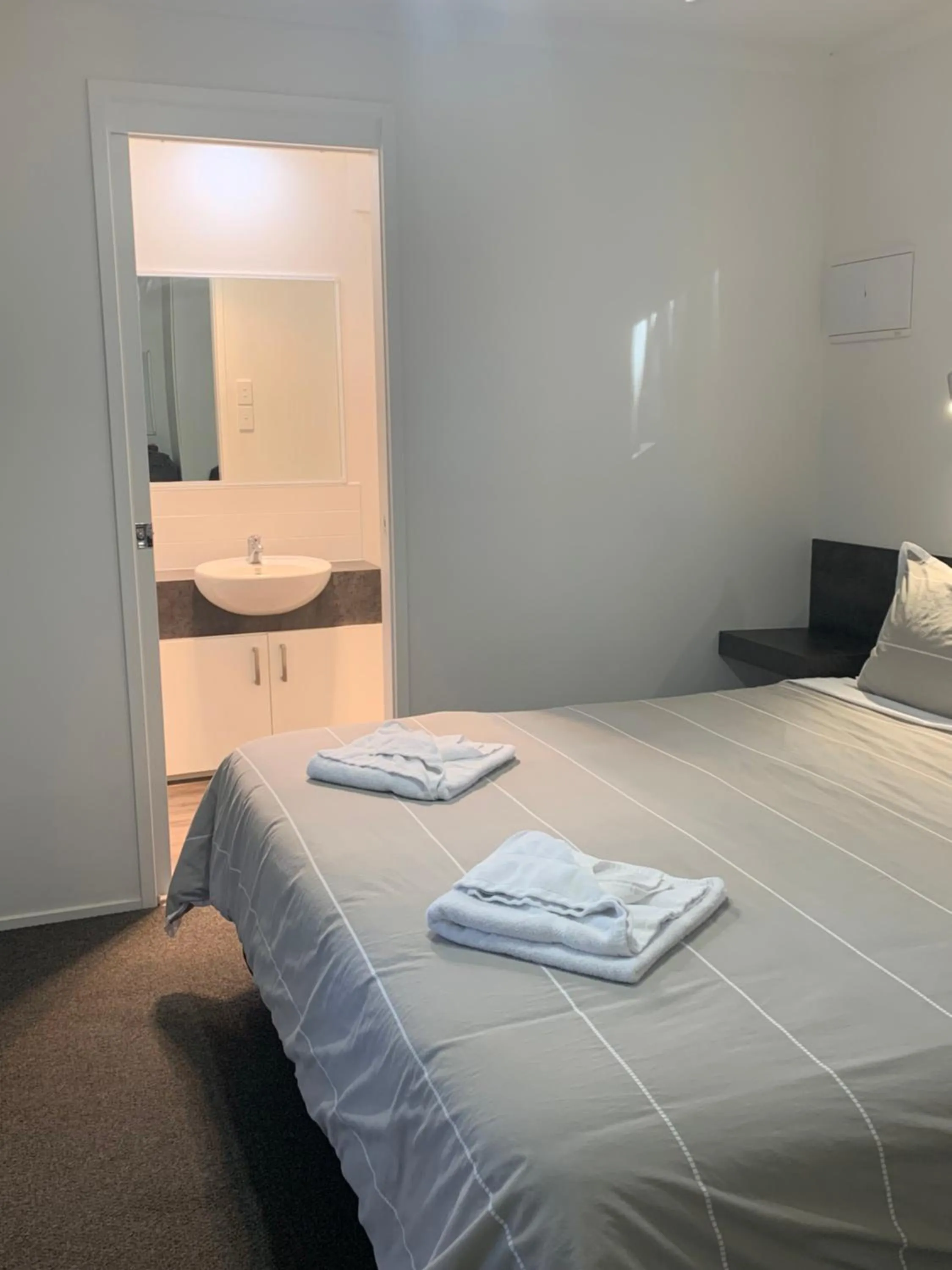 BIG4 Tiny Away Escape at Seymour Riverside