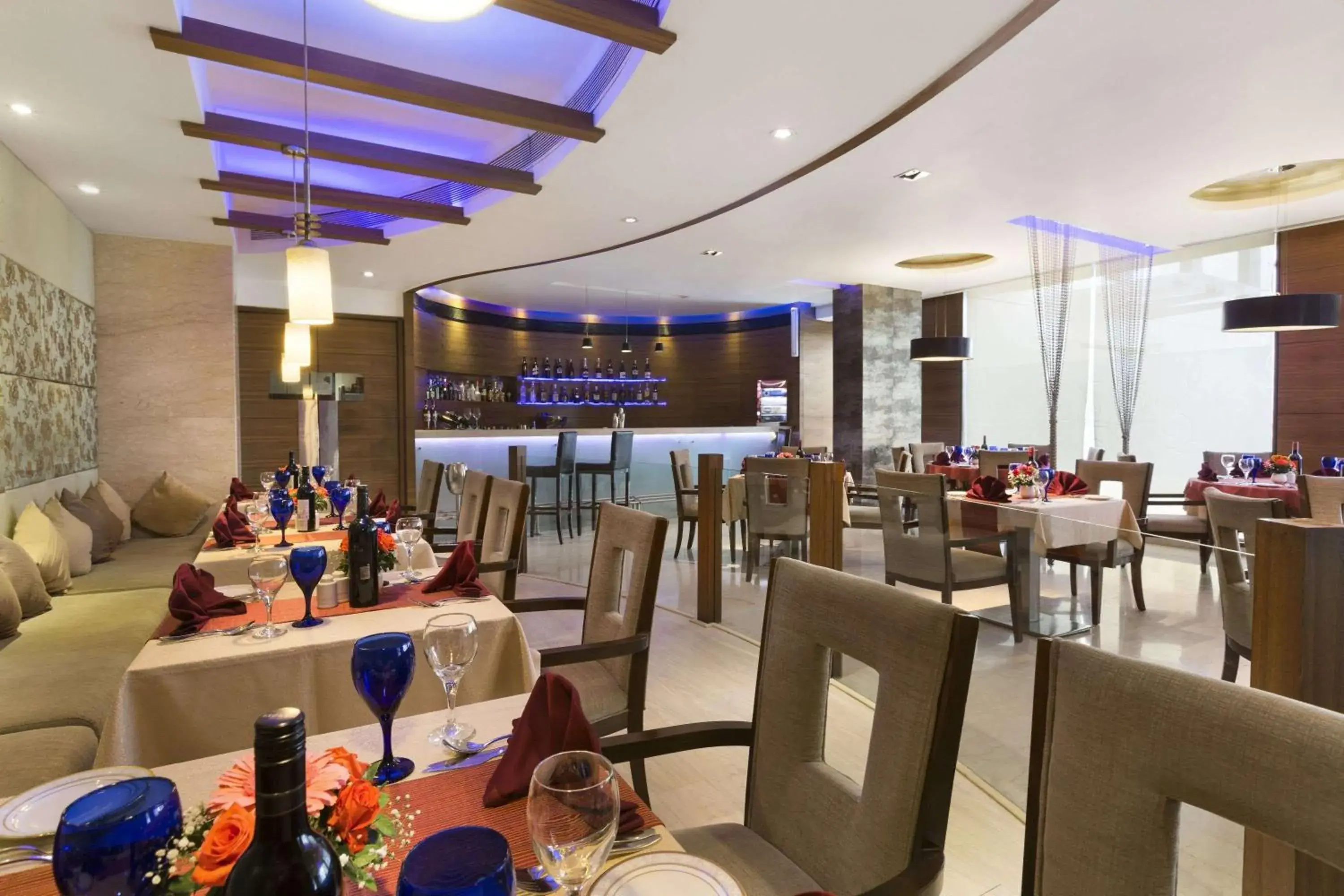 Restaurant/places to eat in Ramada by Wyndham Navi Mumbai Restaurant/places to eat in Ramada by Wyndham Navi Mumbai