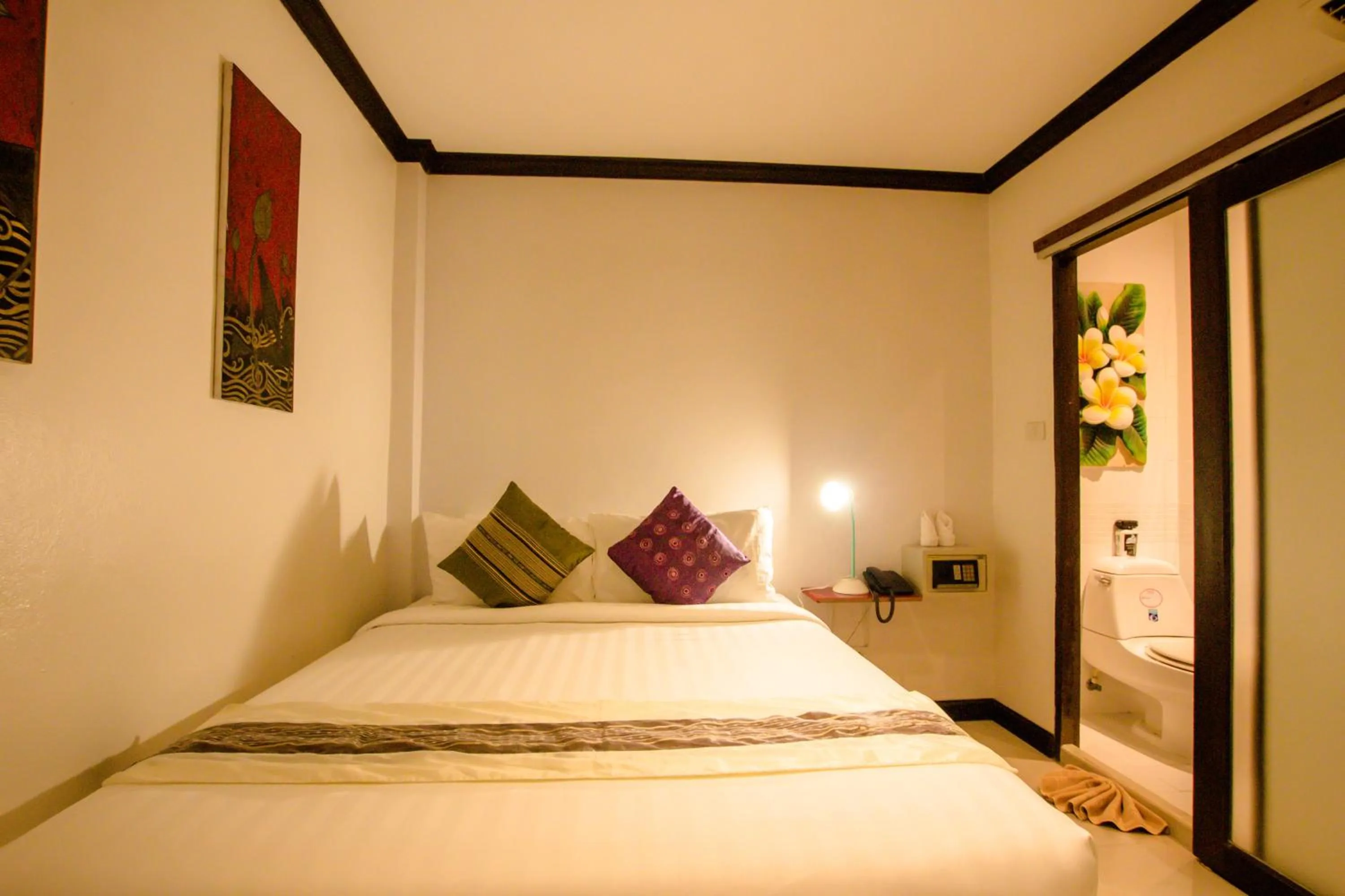 Bedroom, Bed in Queen Boutique Hotel Chaweng
