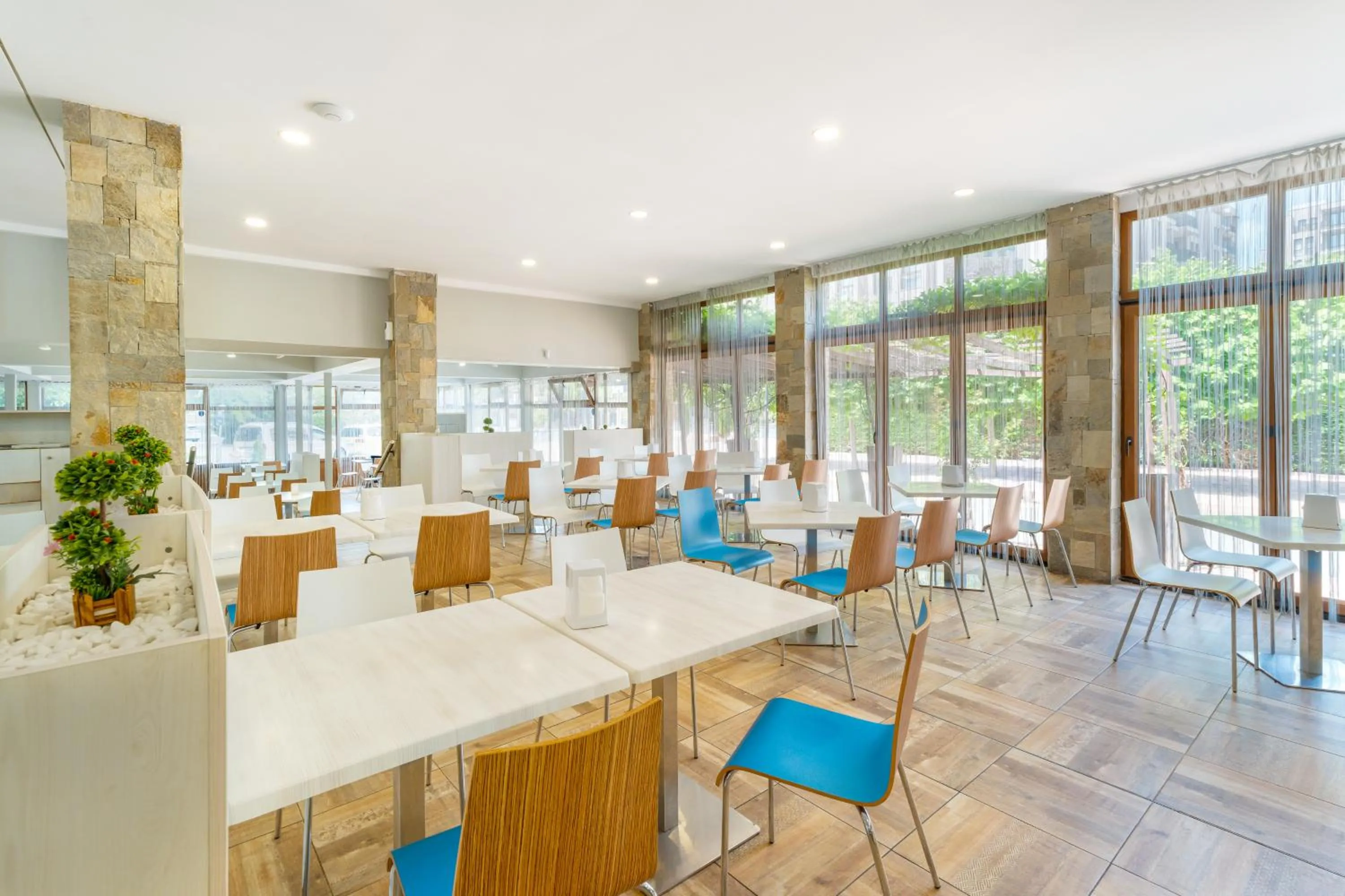 Restaurant/places to eat in MPM Hotel Orel - Ultra All Inclusive