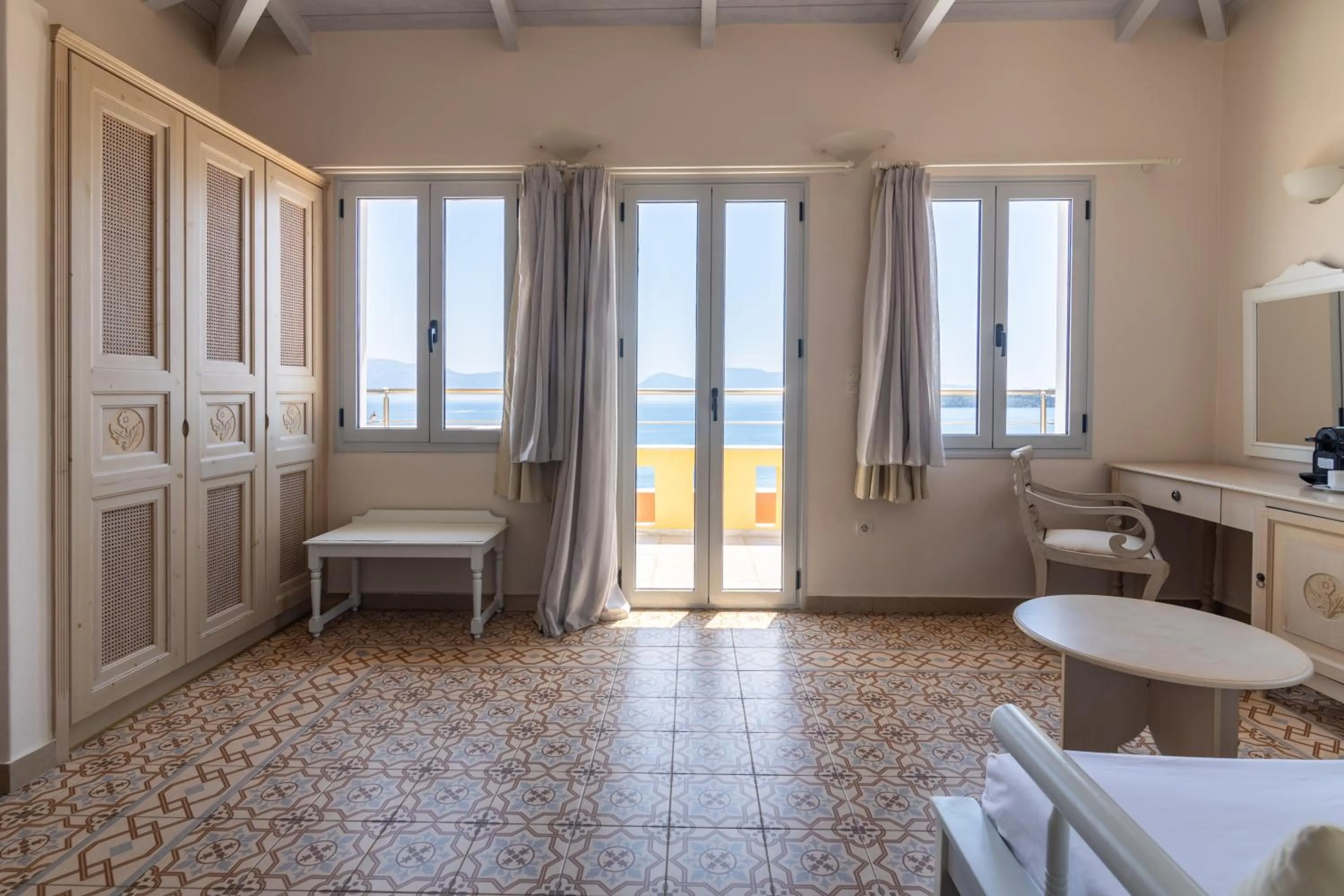 Bedroom, Bed in Red Tower Hotel