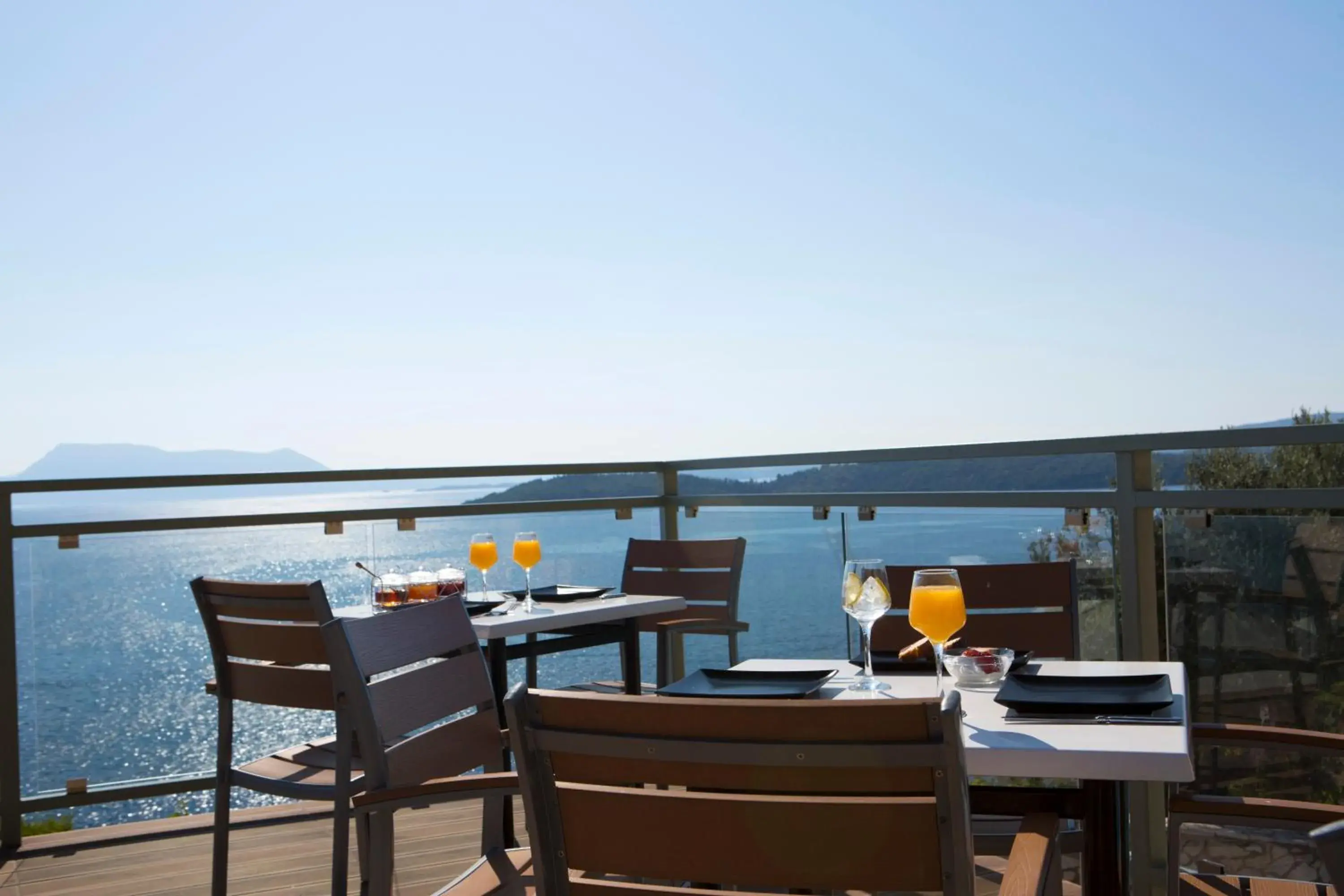 Restaurant/places to eat in Red Tower Hotel Restaurant/places to eat in Red Tower Hotel