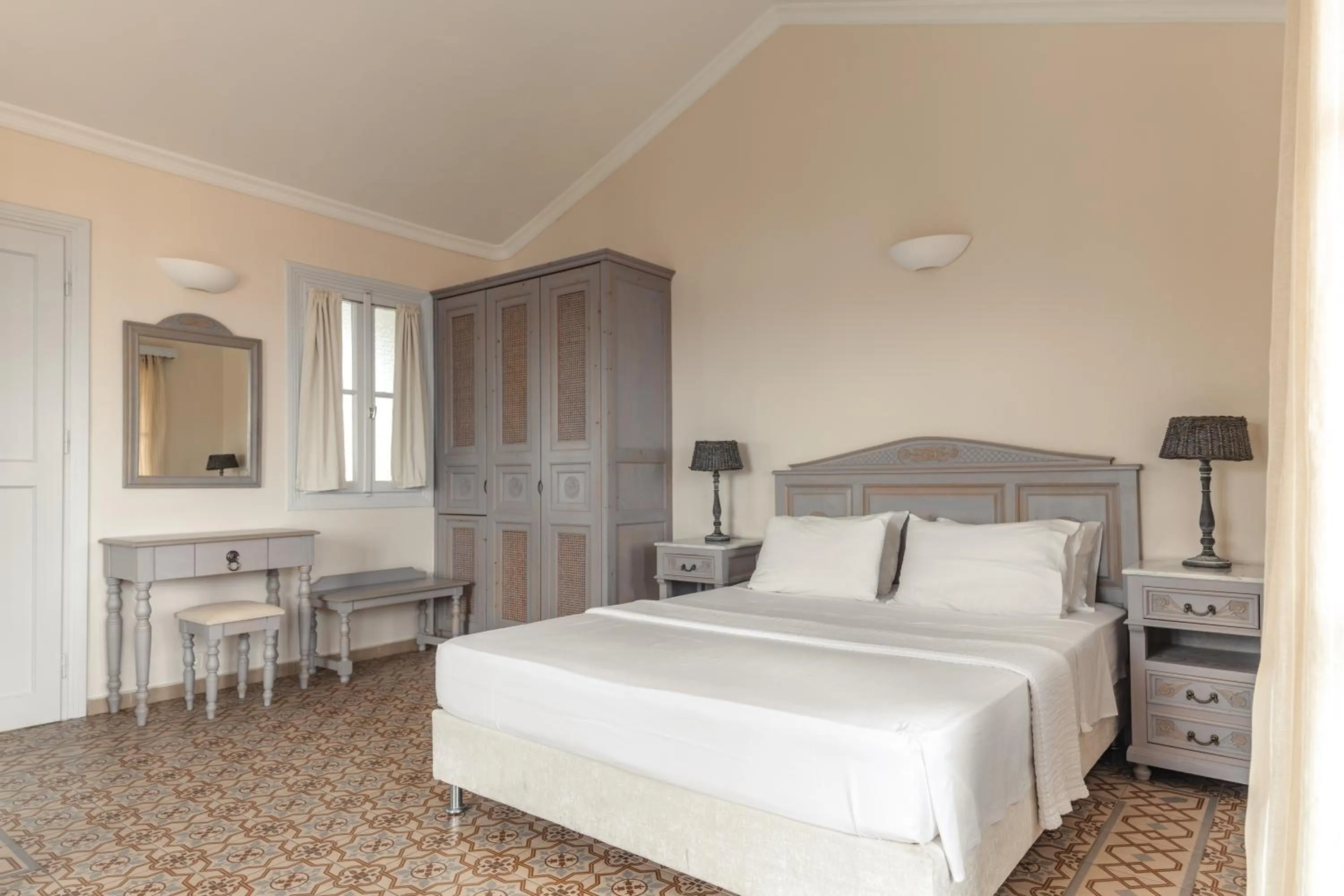 Bed in Red Tower Hotel