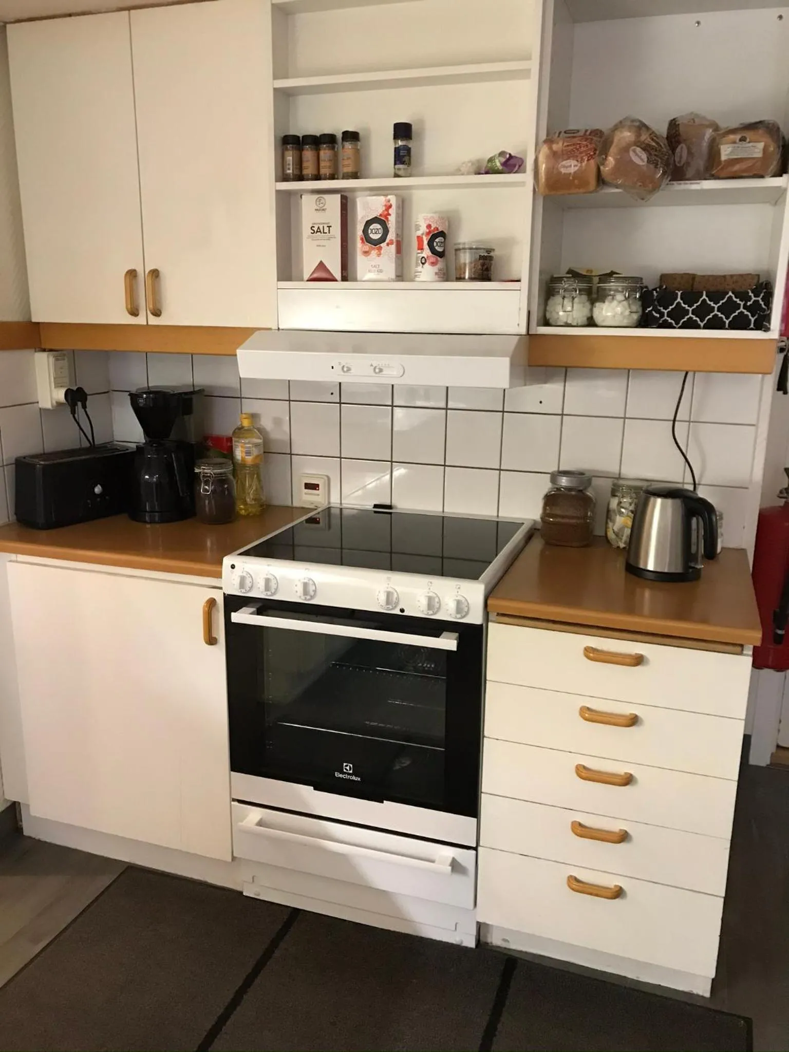 Communal kitchen in Gävle Bed & Breakfast