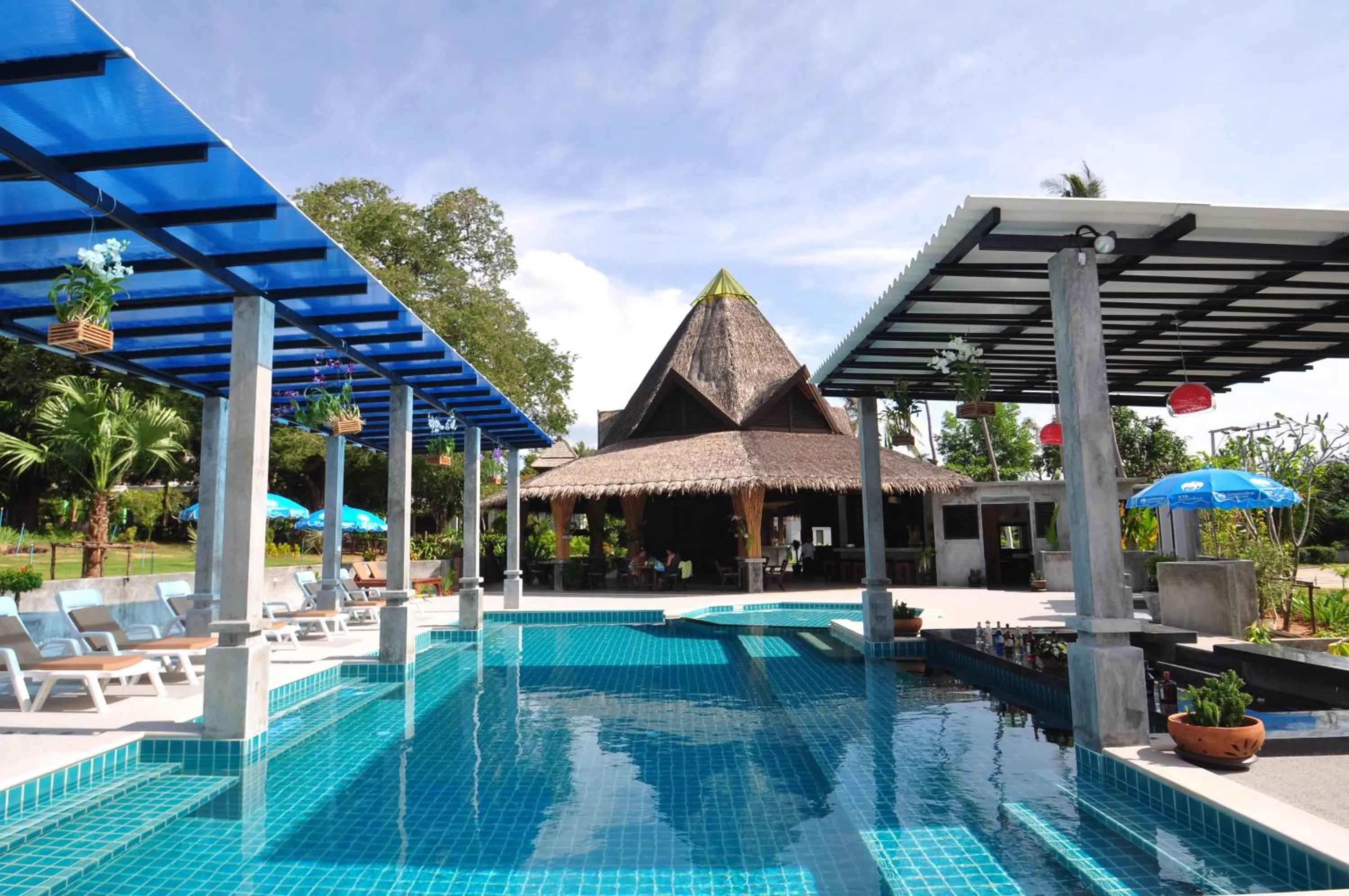 Swimming pool in Samui Honey Tara Villa Residence
