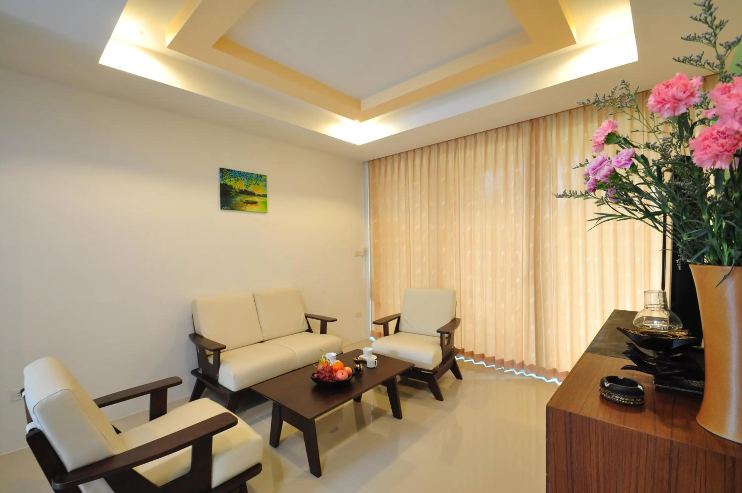 Photo of the whole room in Samui Honey Tara Villa Residence