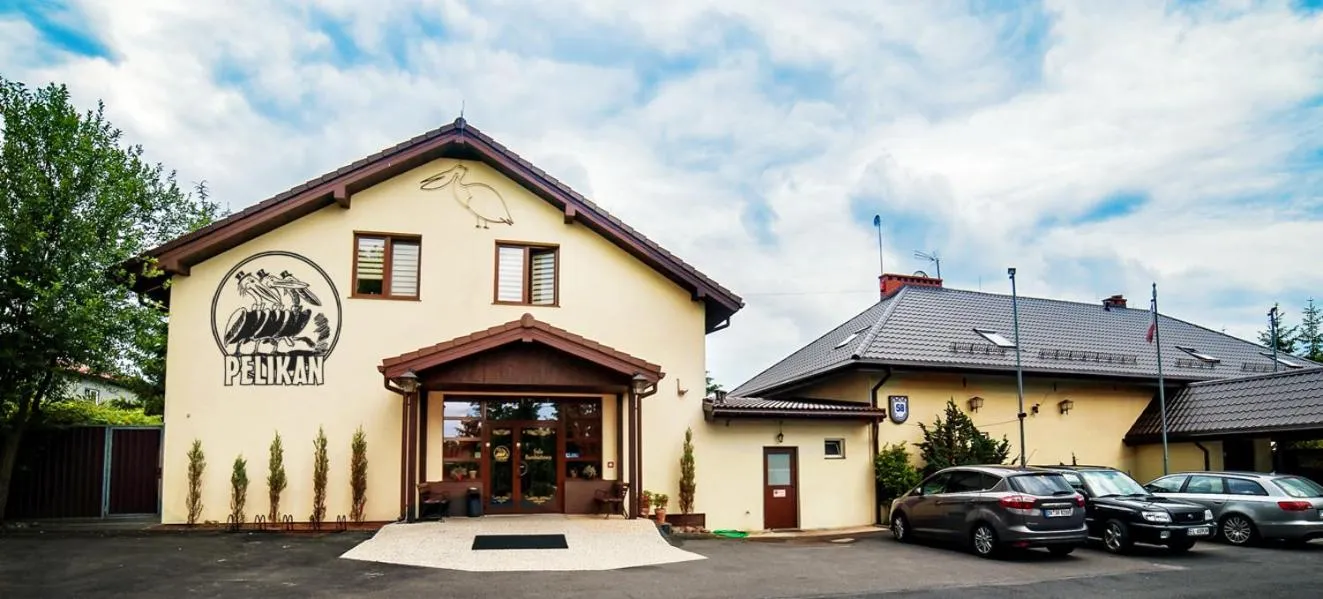 Facade/entrance in Pelikan