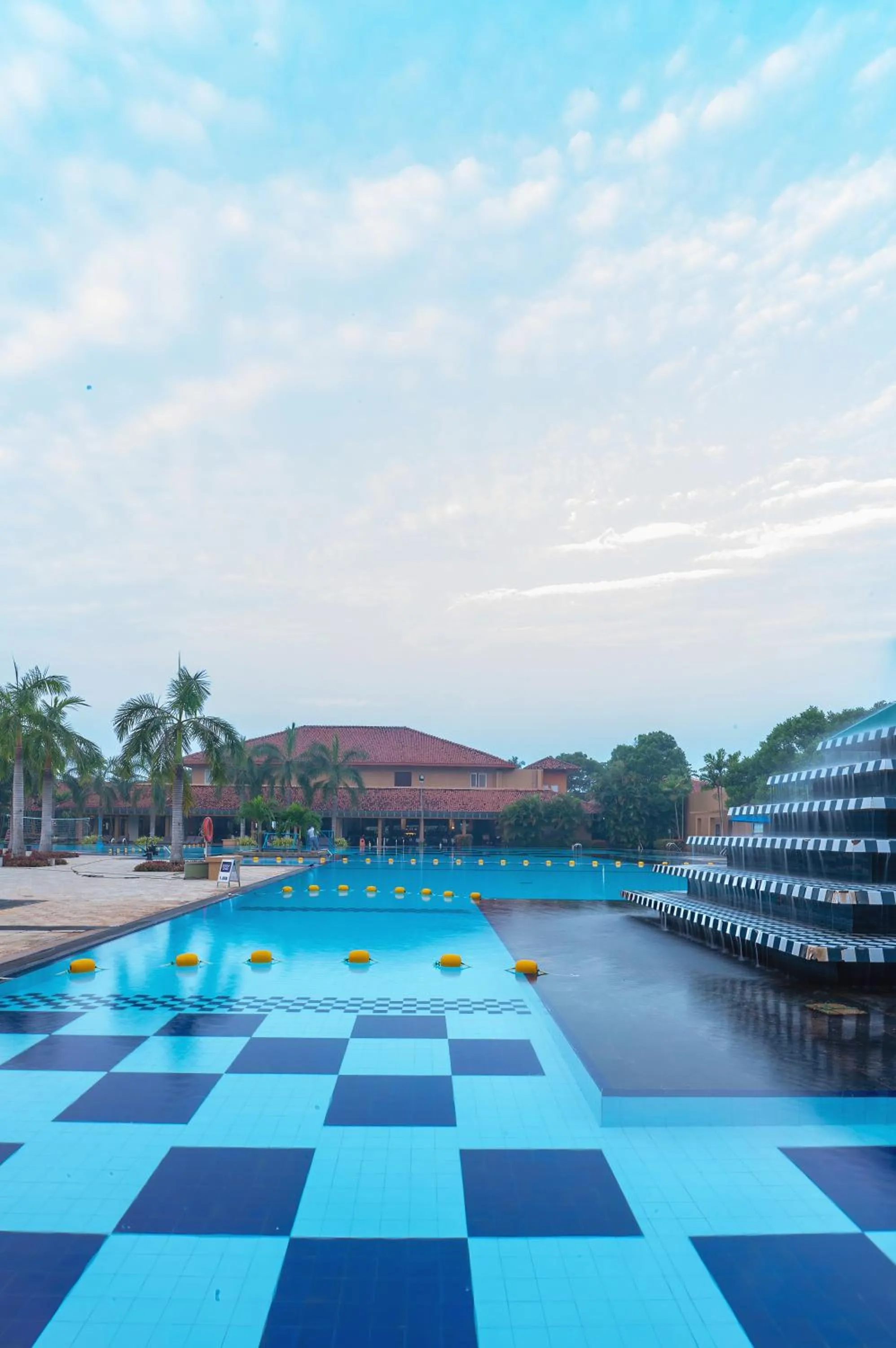 Property building in Club Palm Bay