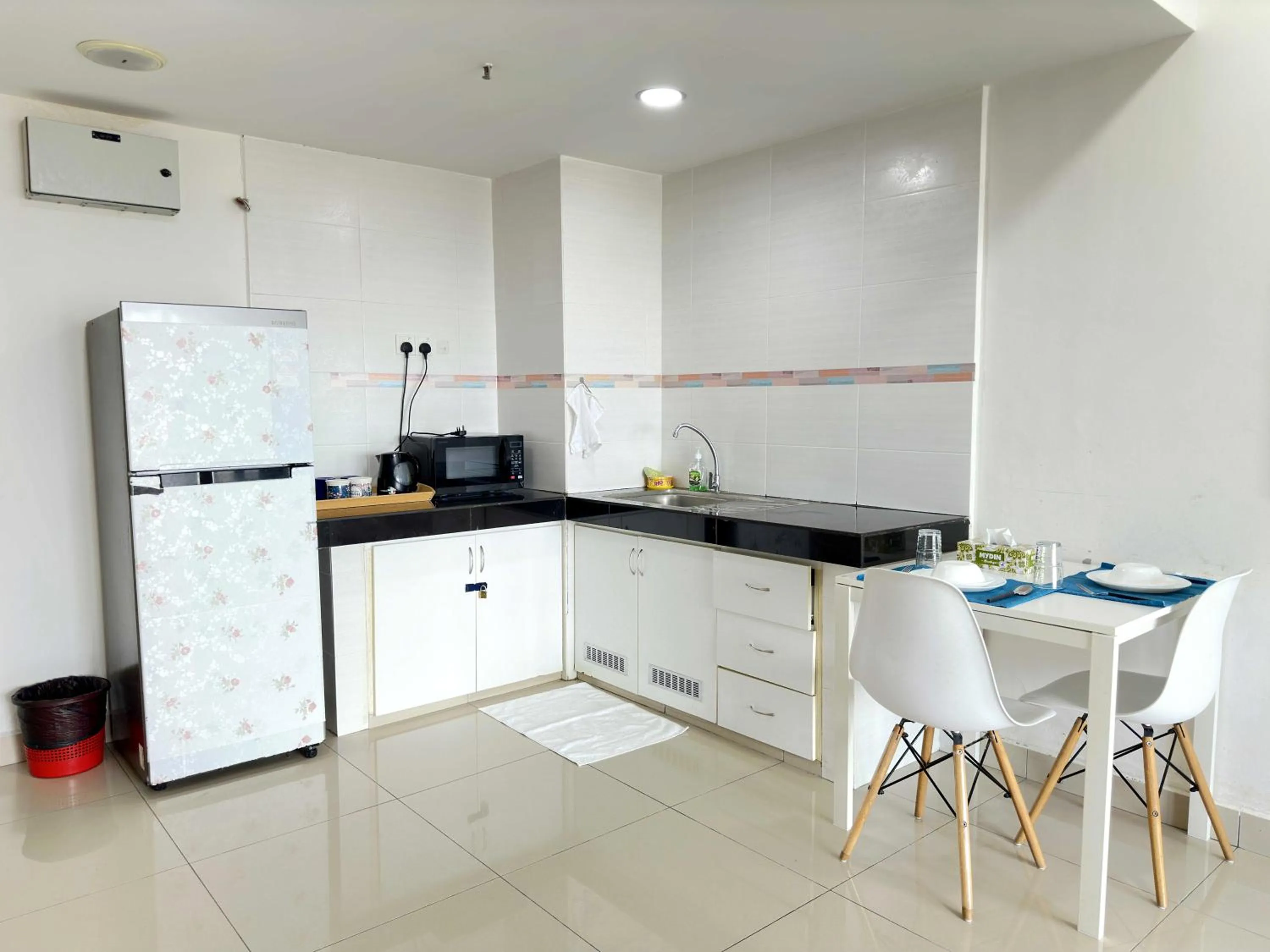 Kitchen or kitchenette in Cahaya Qaira Homestay @ D'Perdana Kota Bharu