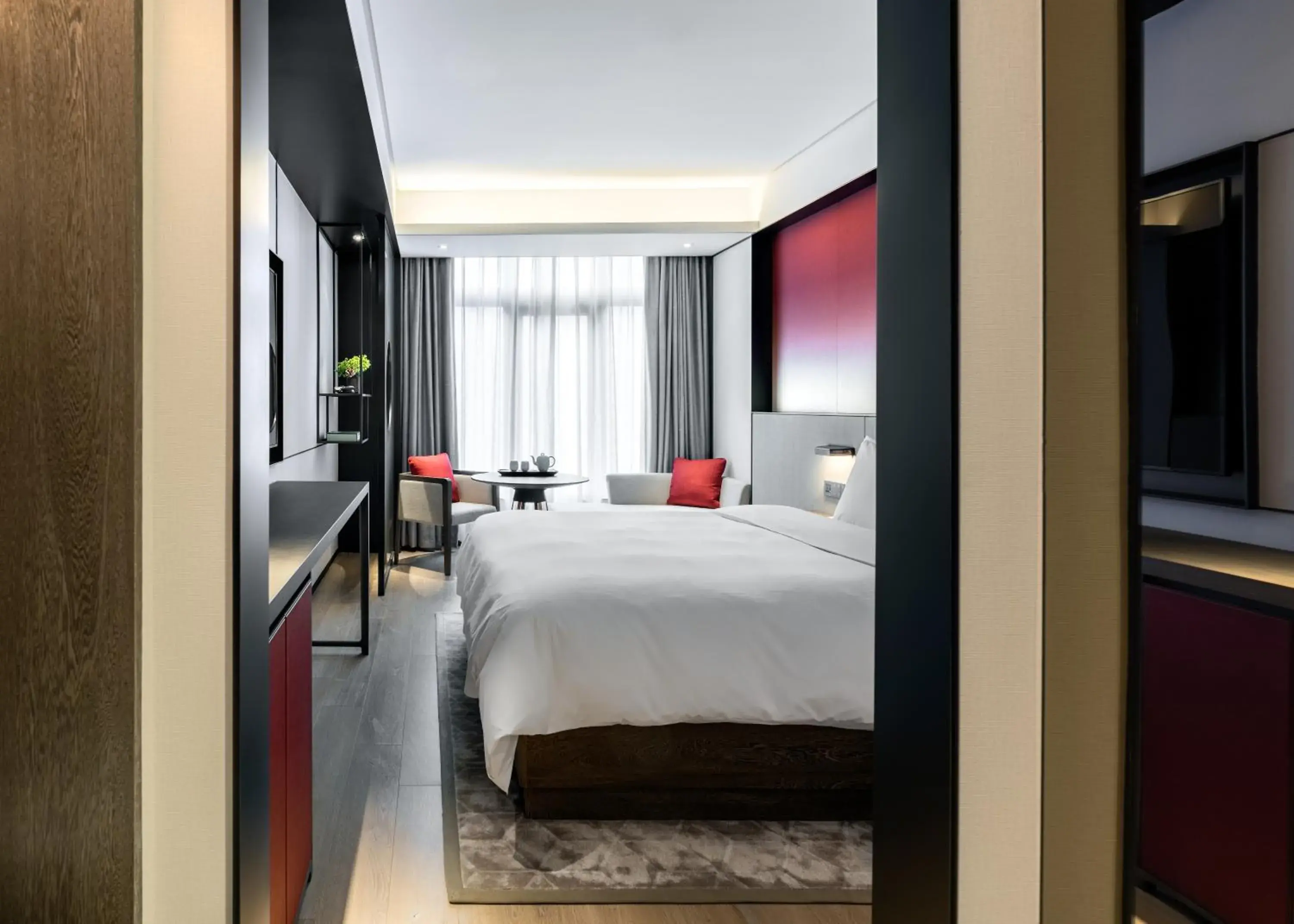 Elegant King Room in Joya Shanghai Xujiahui Hotel Elegant King Room in Joya Shanghai Xujiahui Hotel