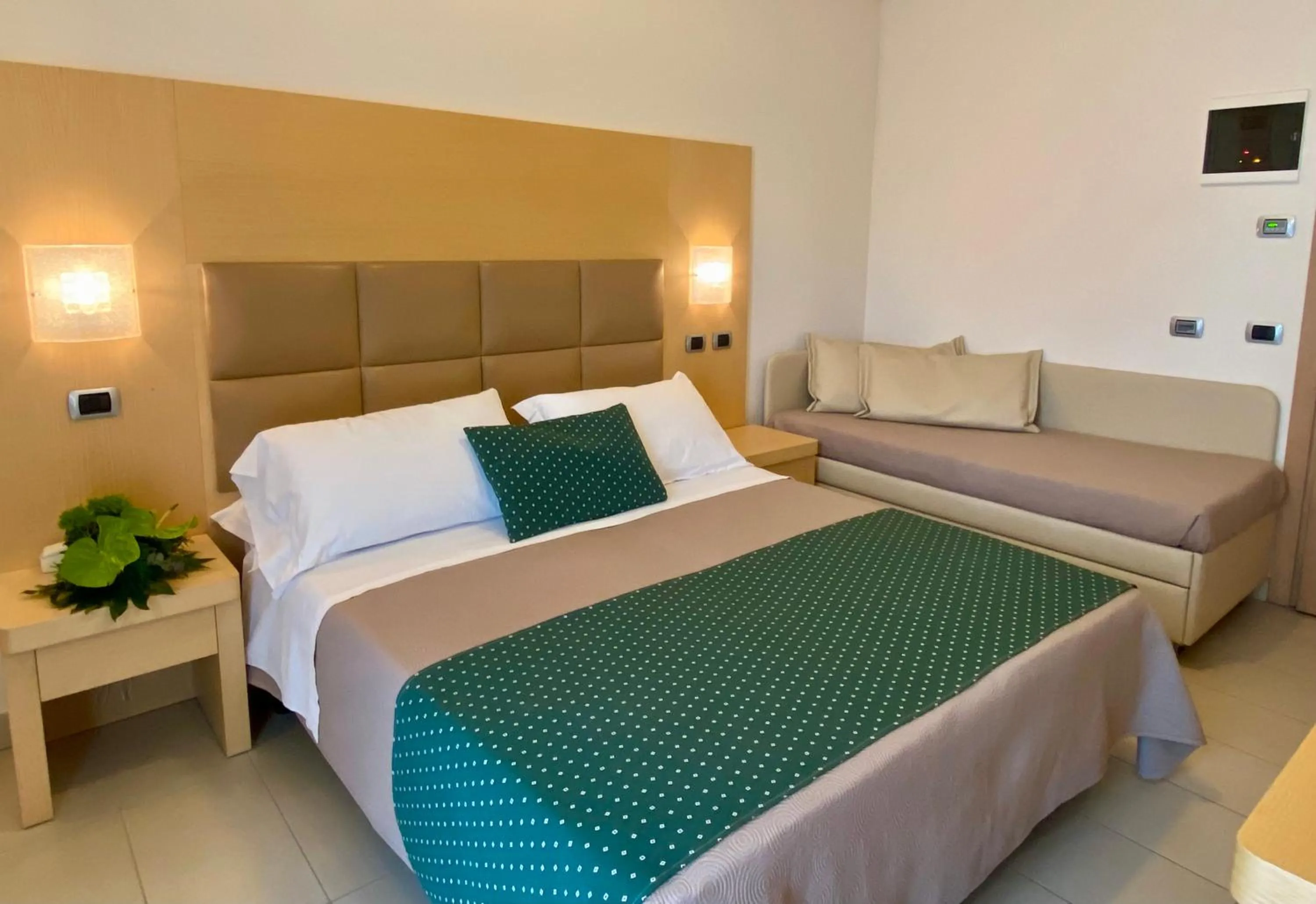 Bed in Hotel Granada