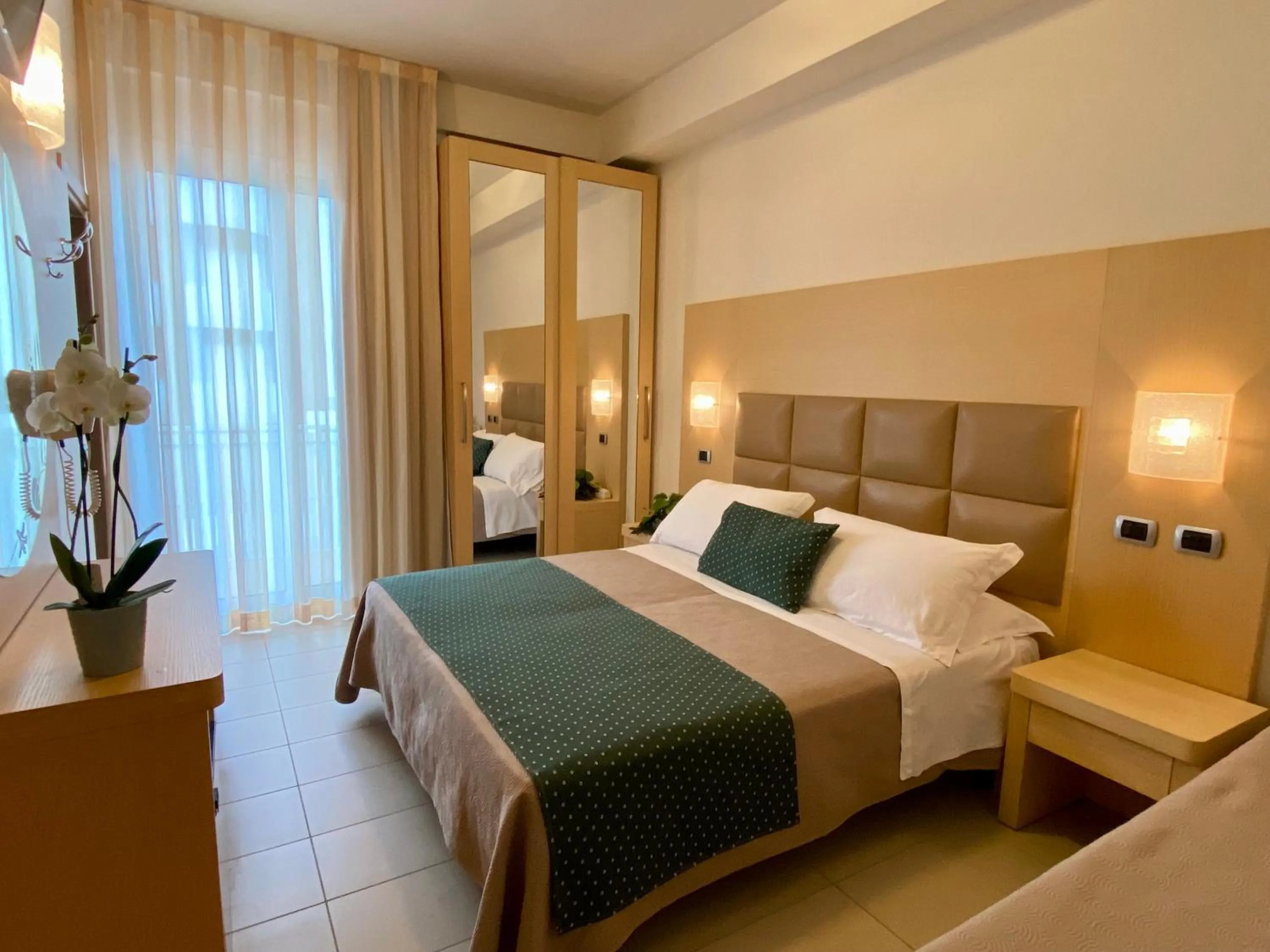 Bed in Hotel Granada