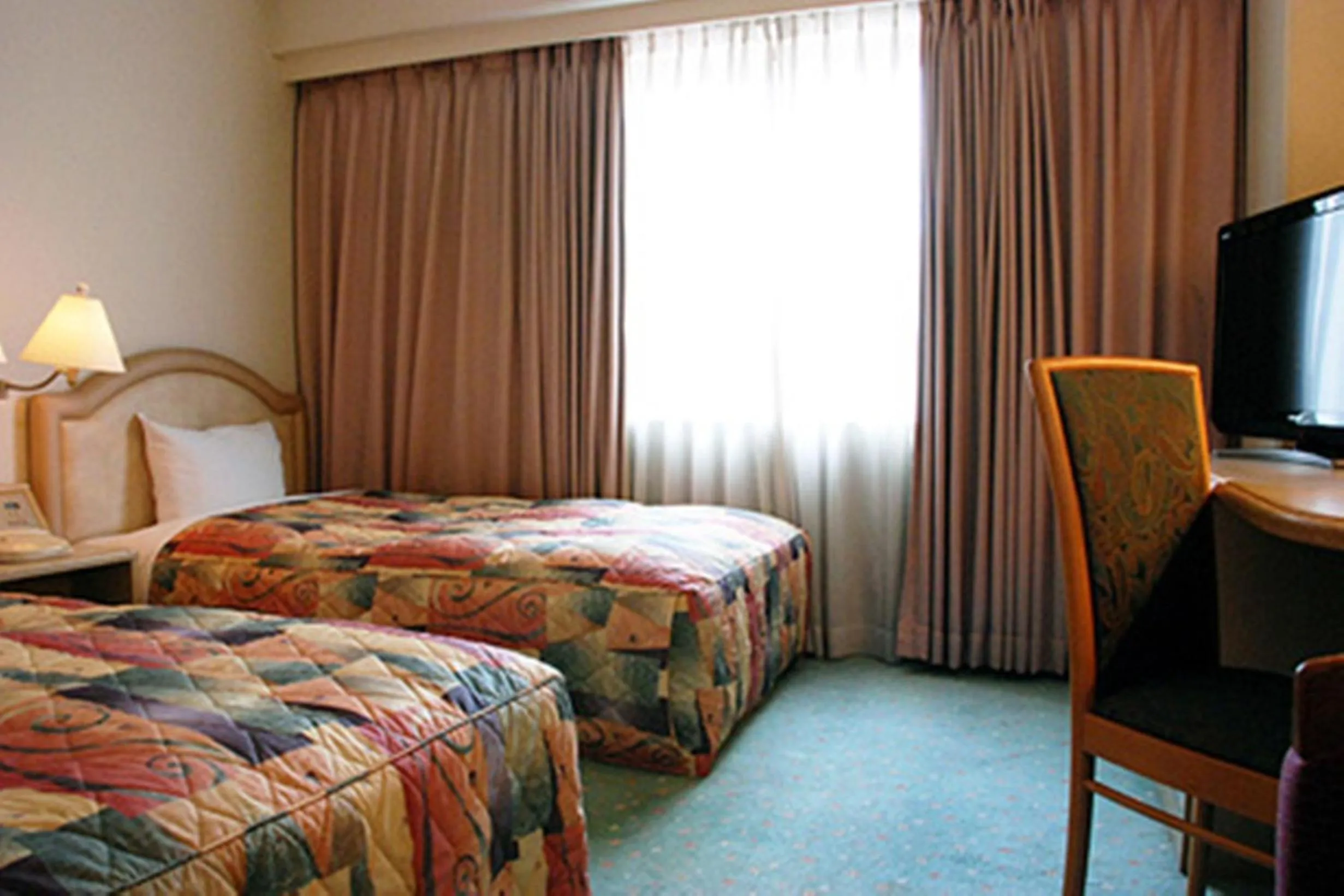 Photo of the whole room, Bed in Takarazuka Washington Hotel