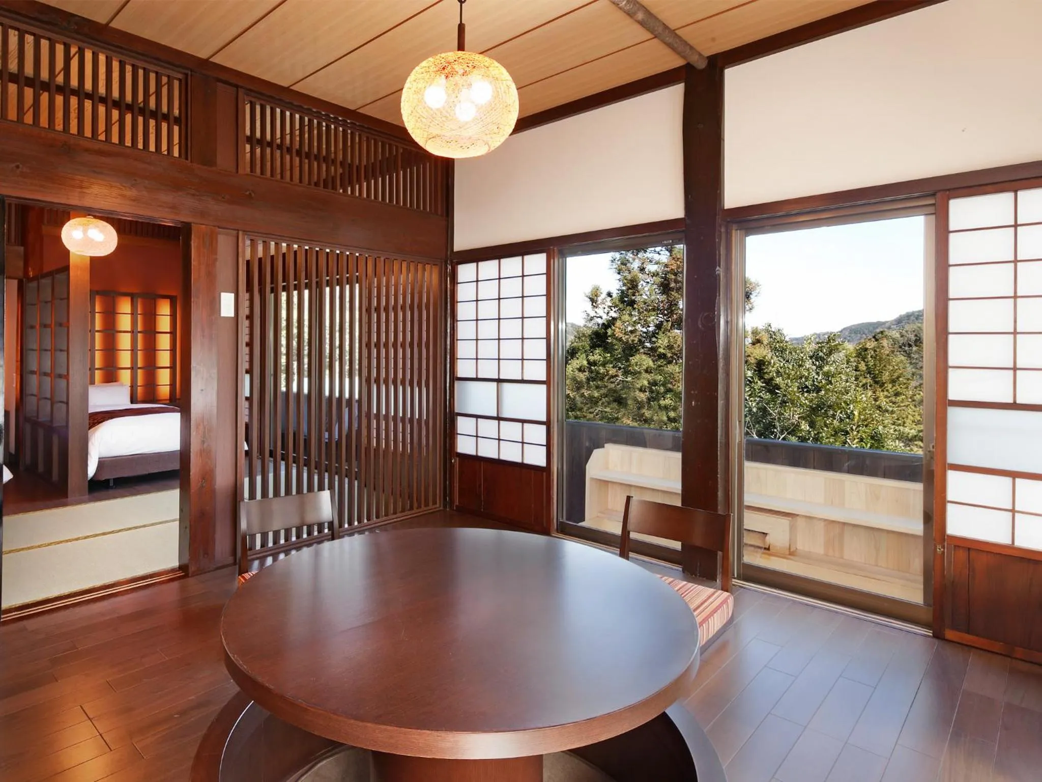 Natural landscape in Hakonenomori Okada