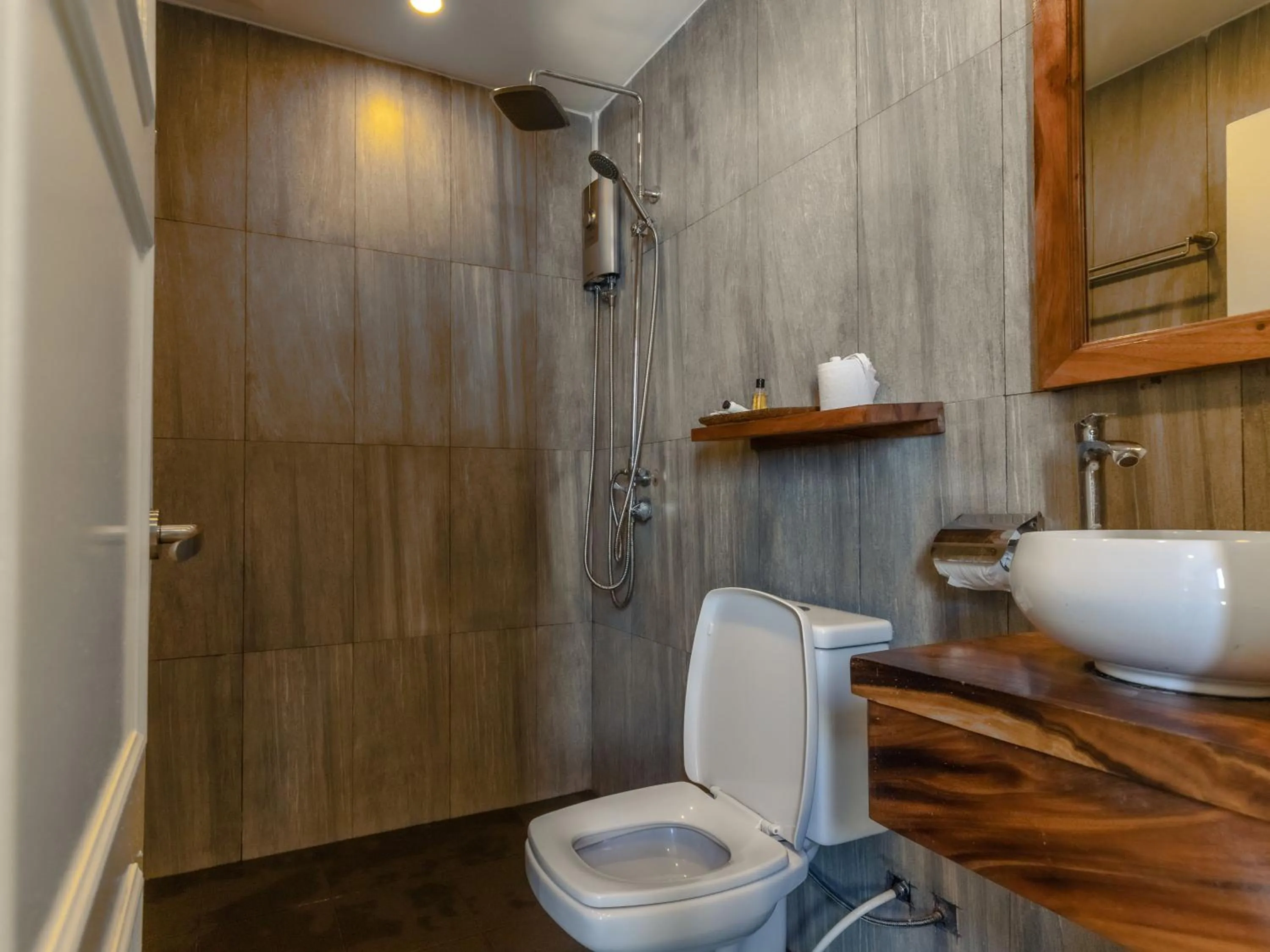 Bathroom in Sara Resort