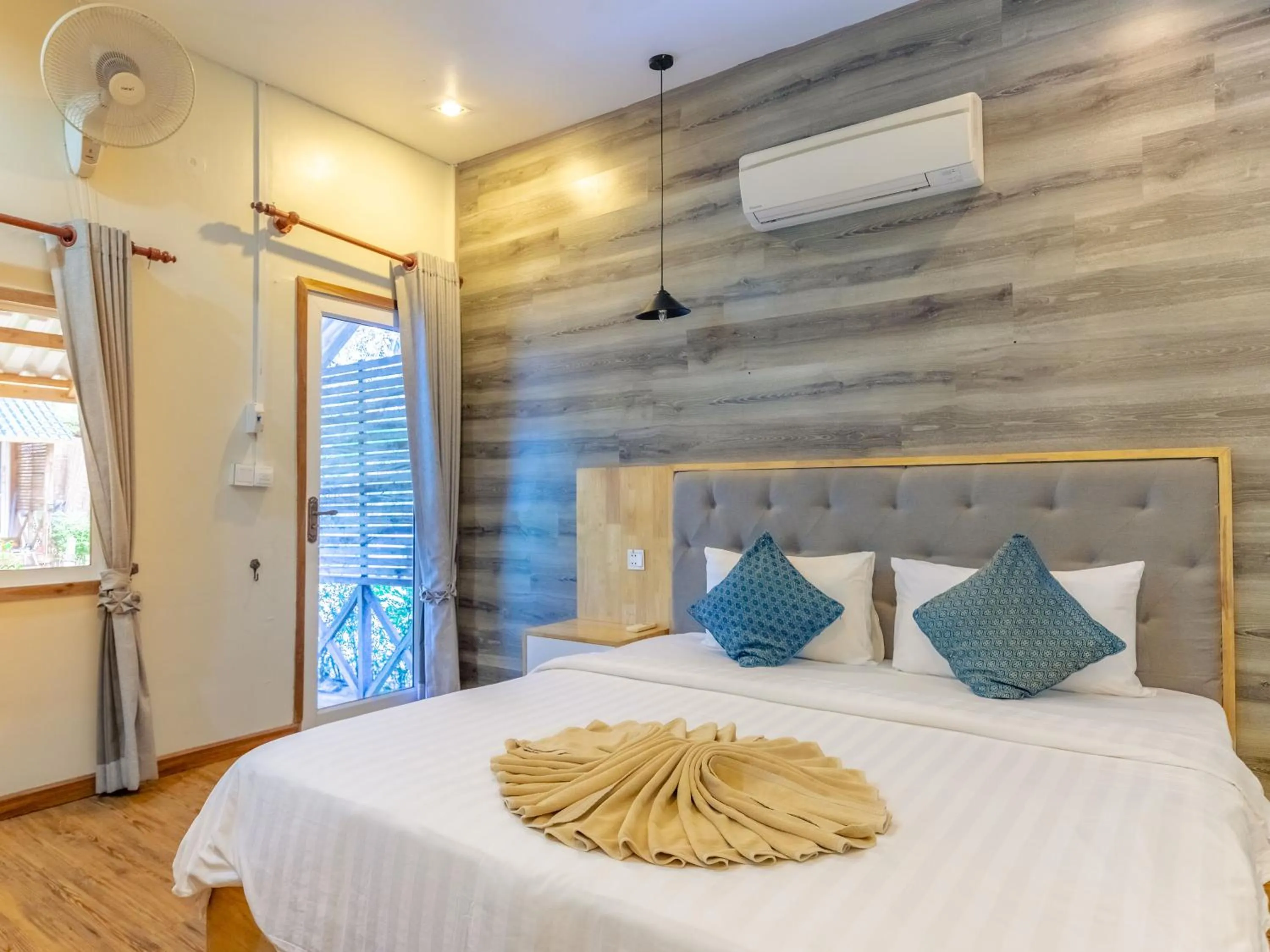 Bedroom, Bed in Sara Resort