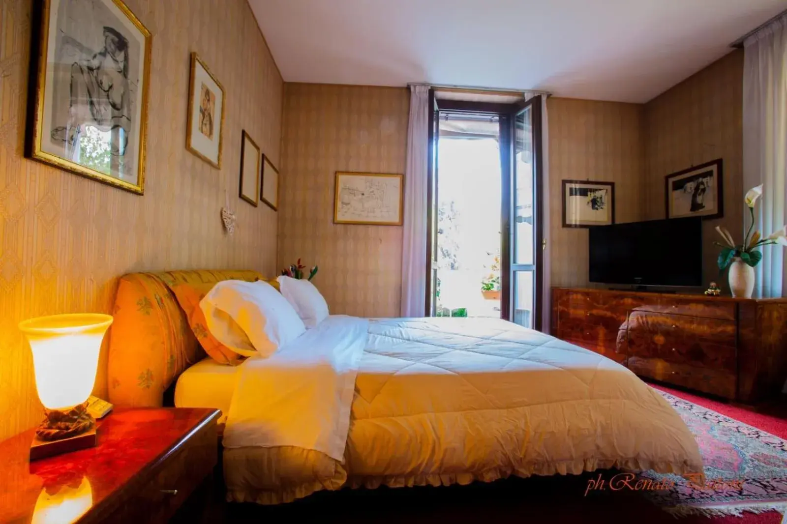 Junior Suite with Terrace - single occupancy in VILLA ADRIANA Varese - camere e appartamenti Junior Suite with Terrace - single occupancy in VILLA ADRIANA Varese - camere e appartamenti
