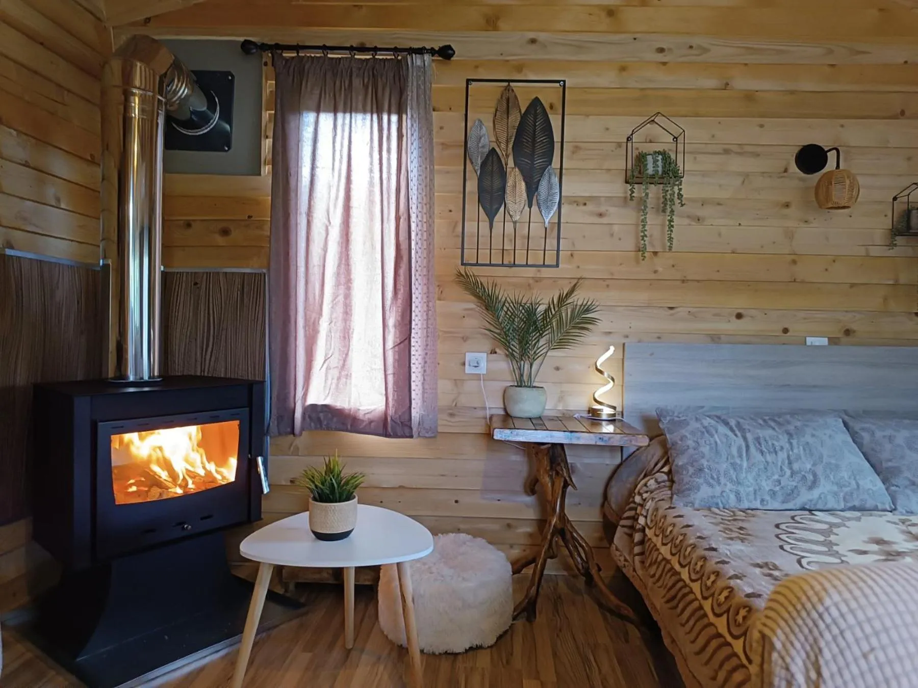 Bed in La Moara Boutique Hotel