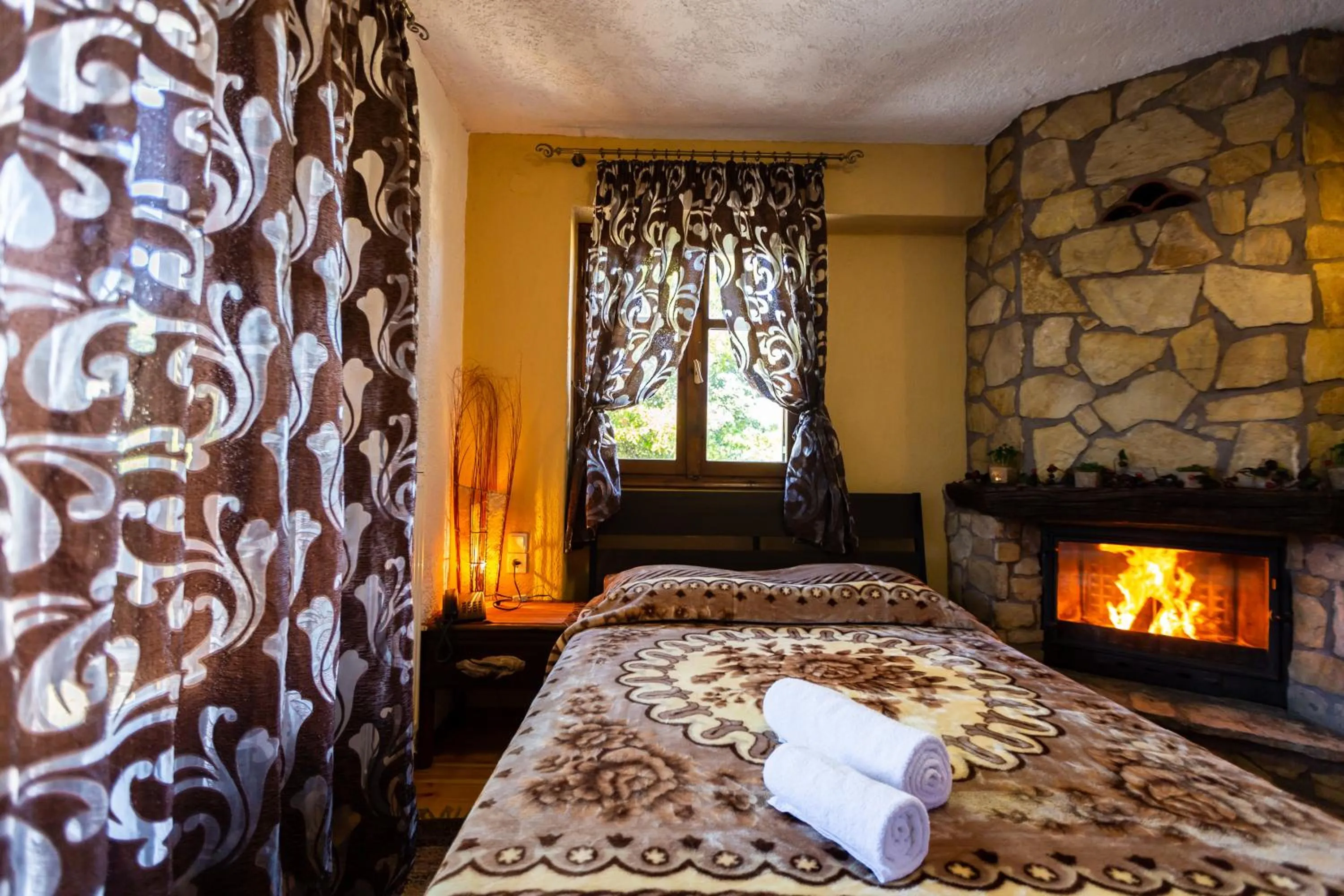 Bed in La Moara Boutique Hotel