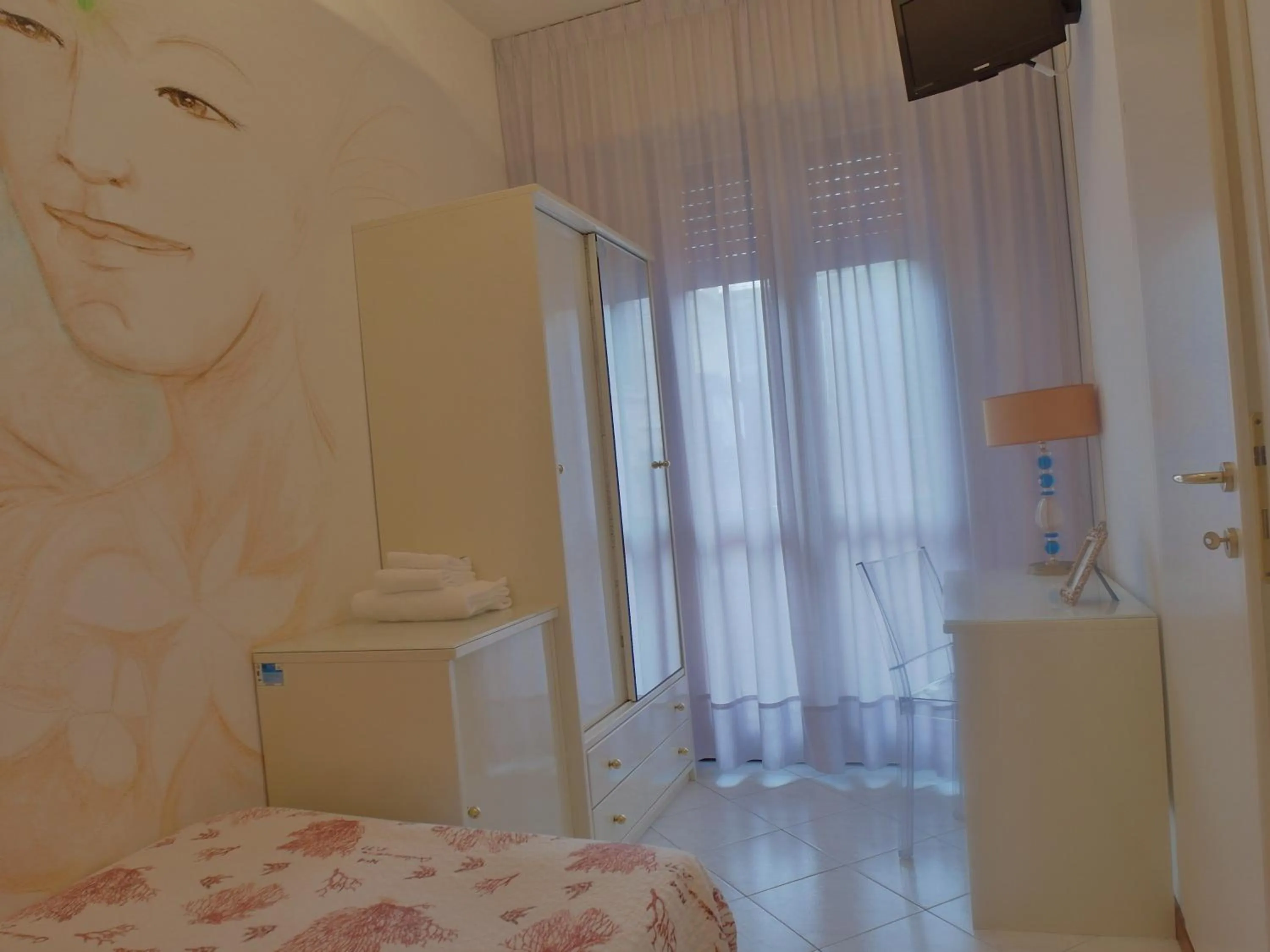 Photo of the whole room in Hotel Julia