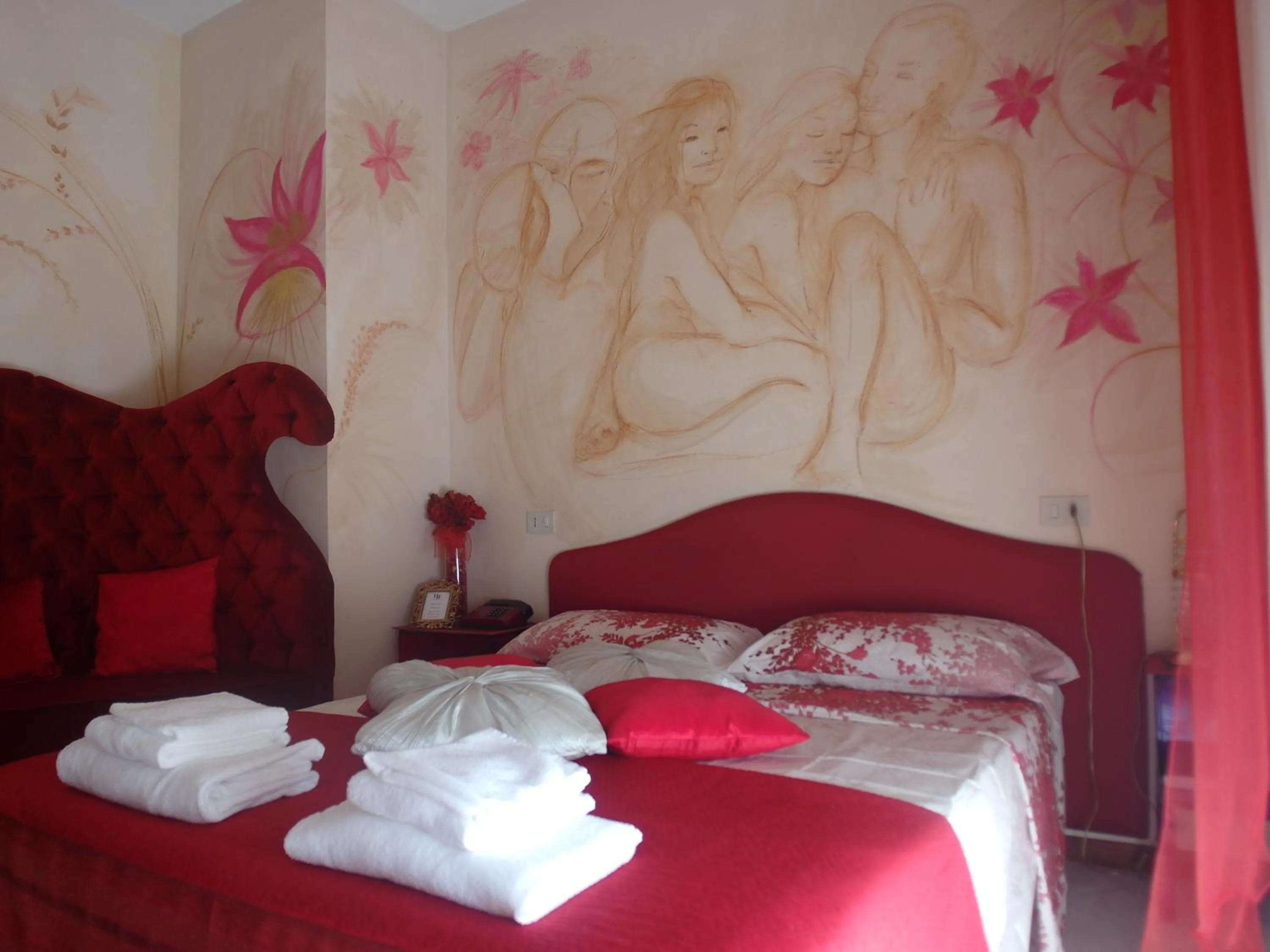 Photo of the whole room in Hotel Julia